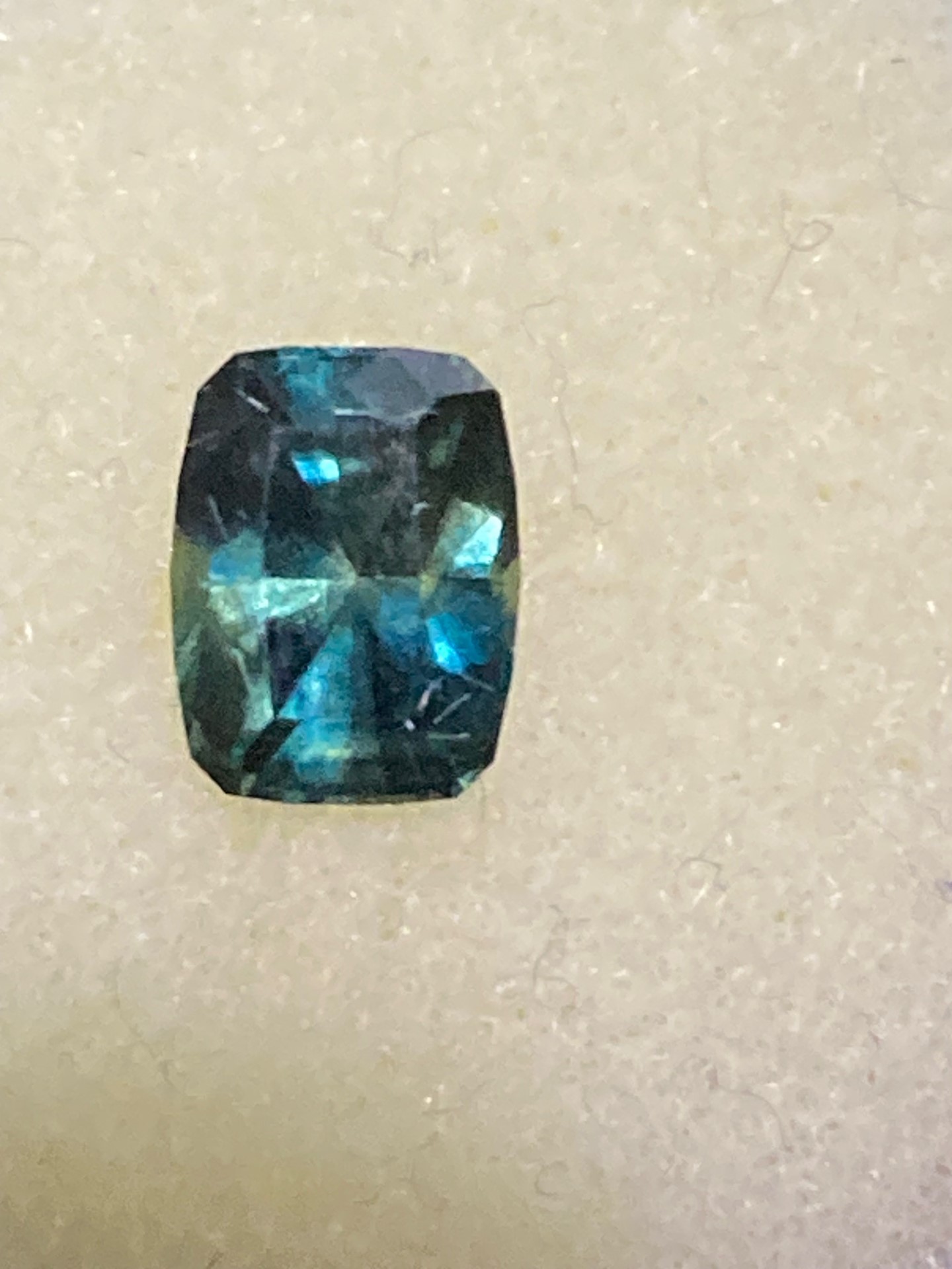 Sapphire -Rich Green Untreated