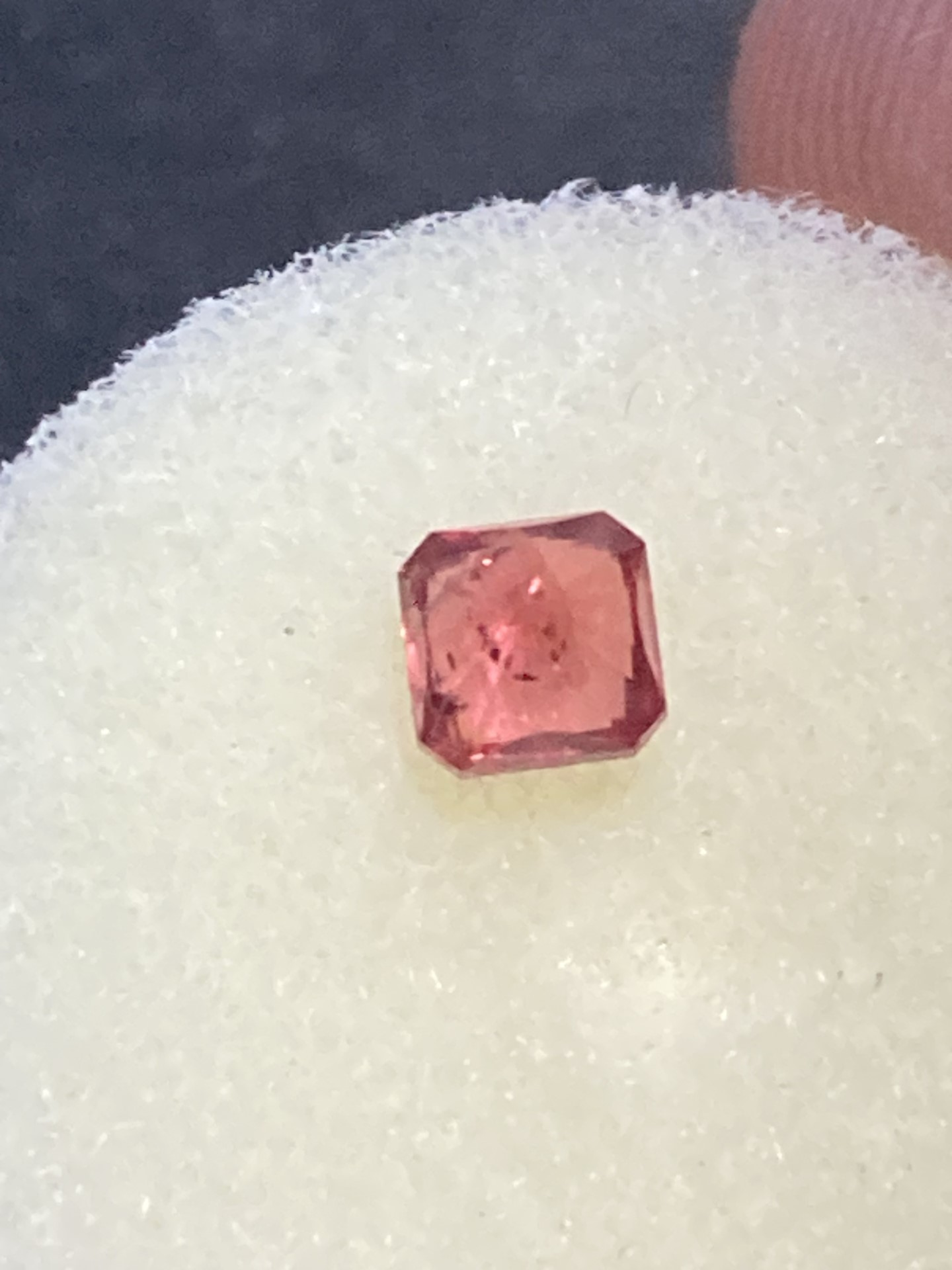 Spinel -Rose -Natural