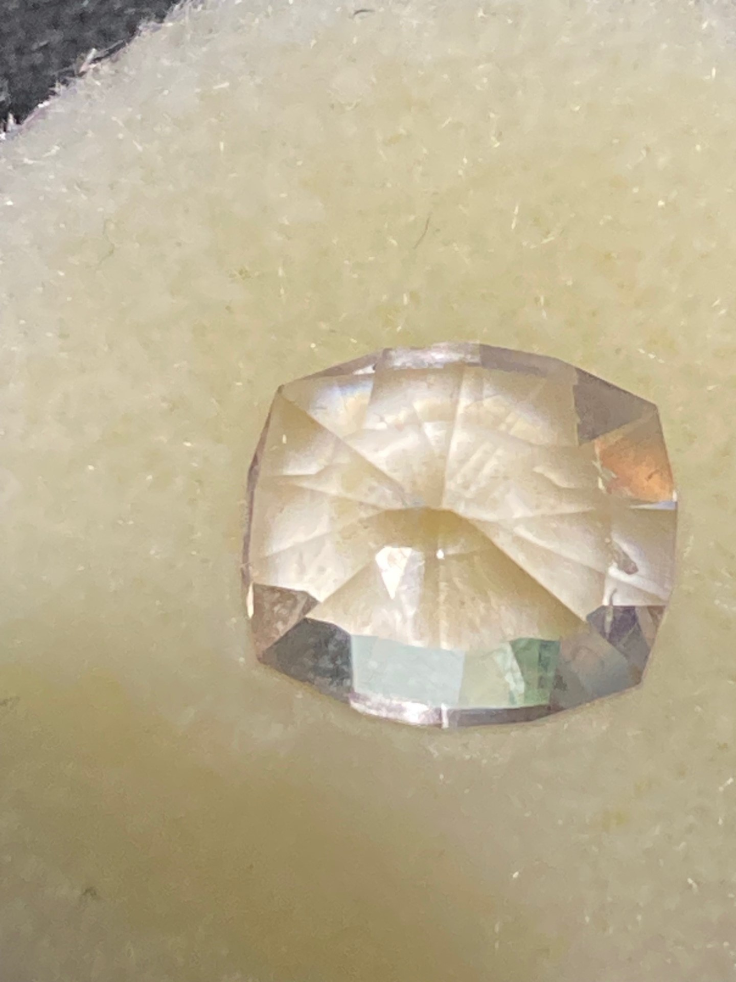 Topaz -Lemon Yellow Natural 