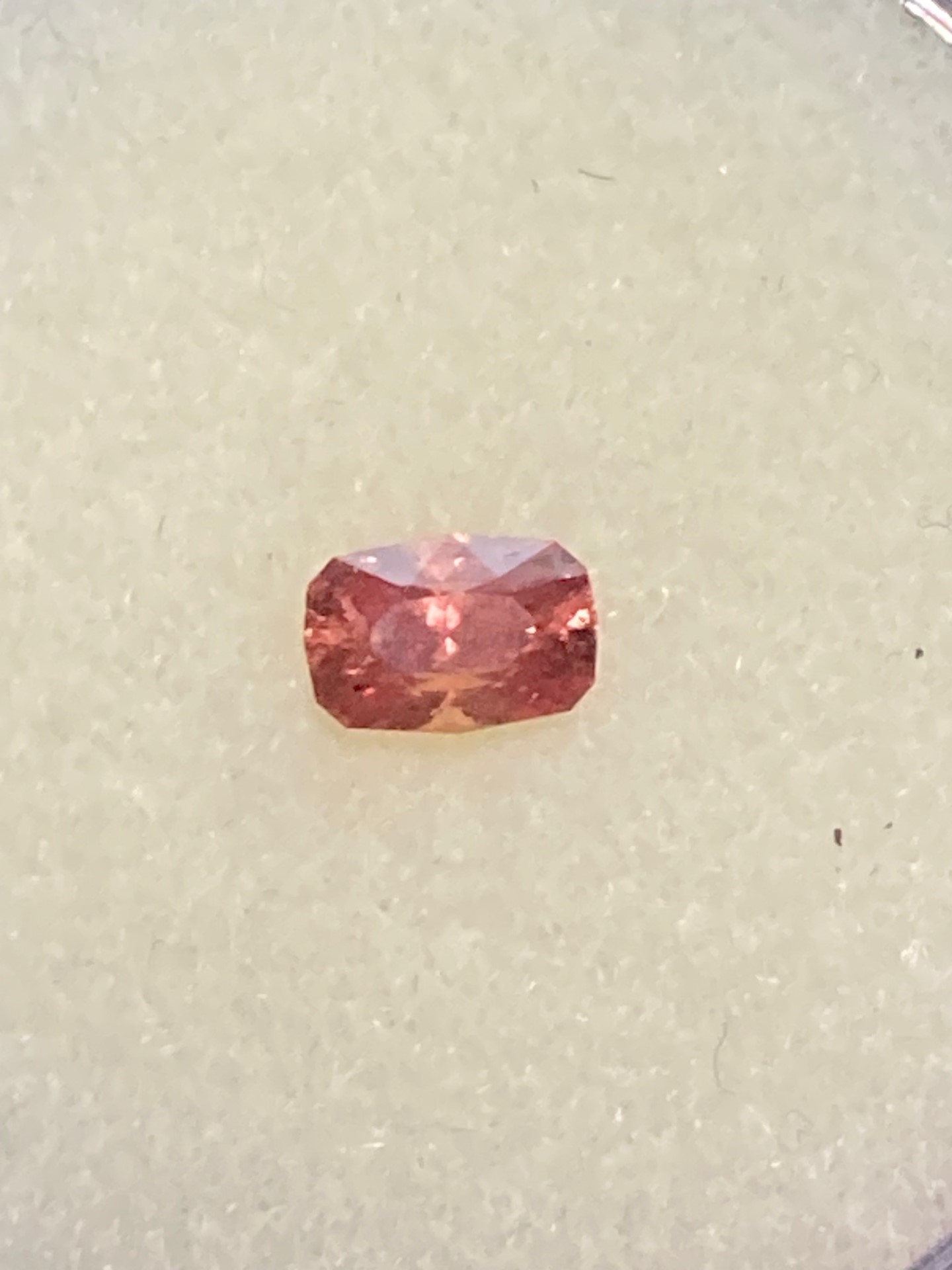 Sapphire-Padparadscha Orange- VVS