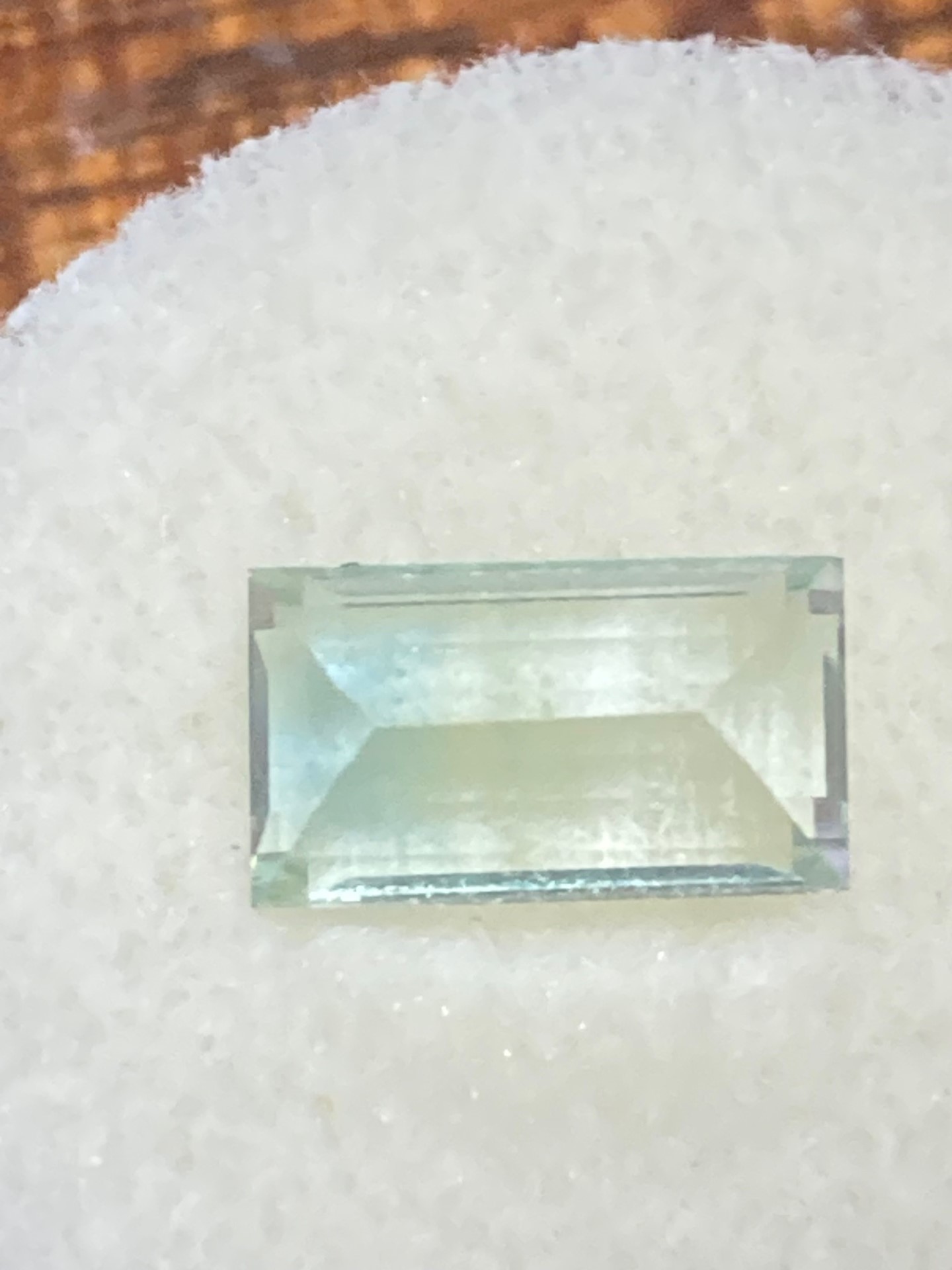 Aquamarine -Pale light green-blue to light Blue