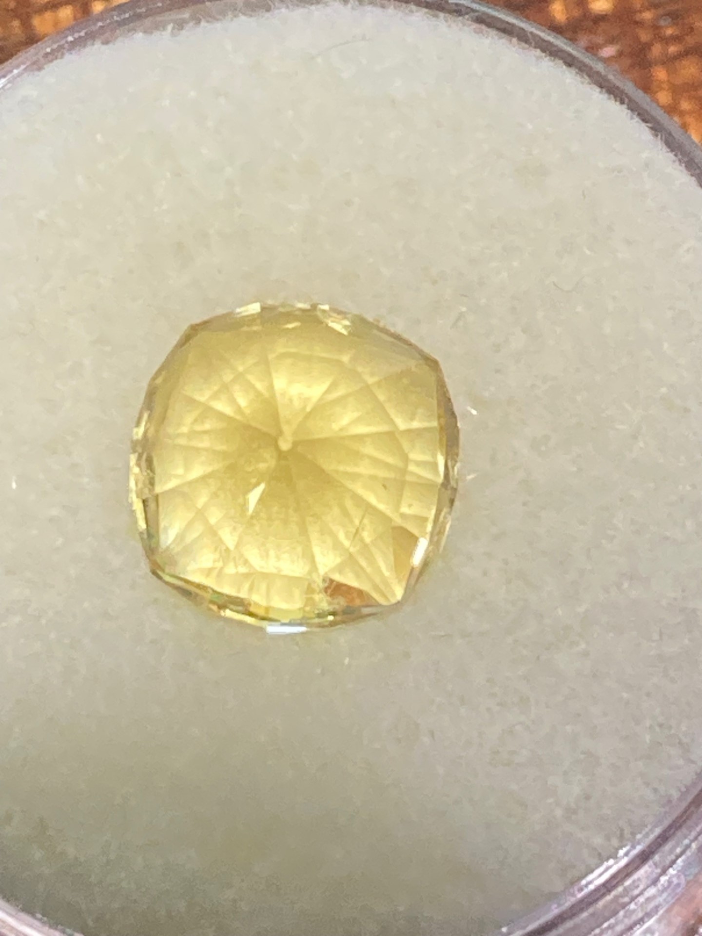 Heliodor- Golden Yellow (spectacular cut)