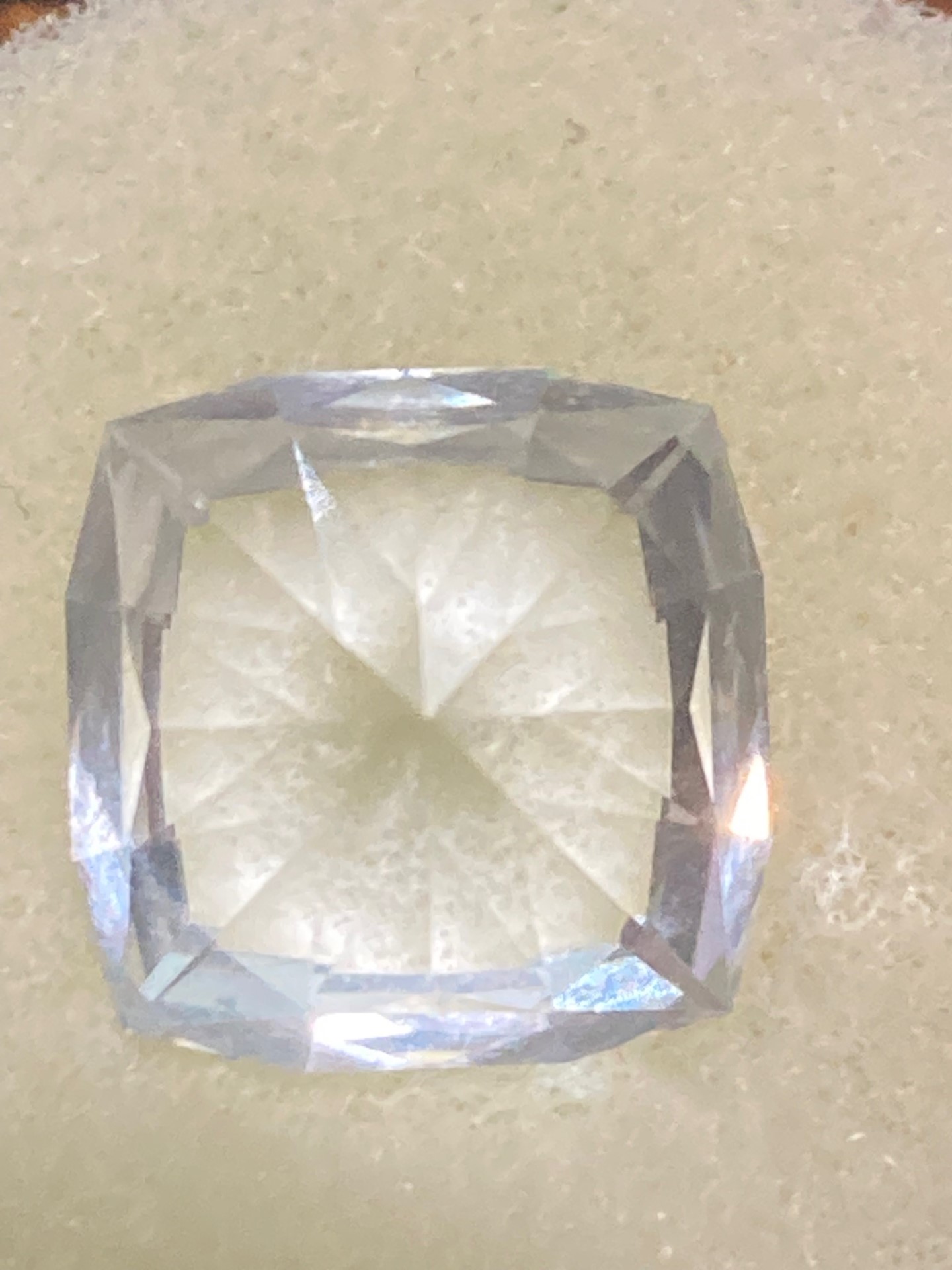 Aquamarine -Light Blue - Impressive cut