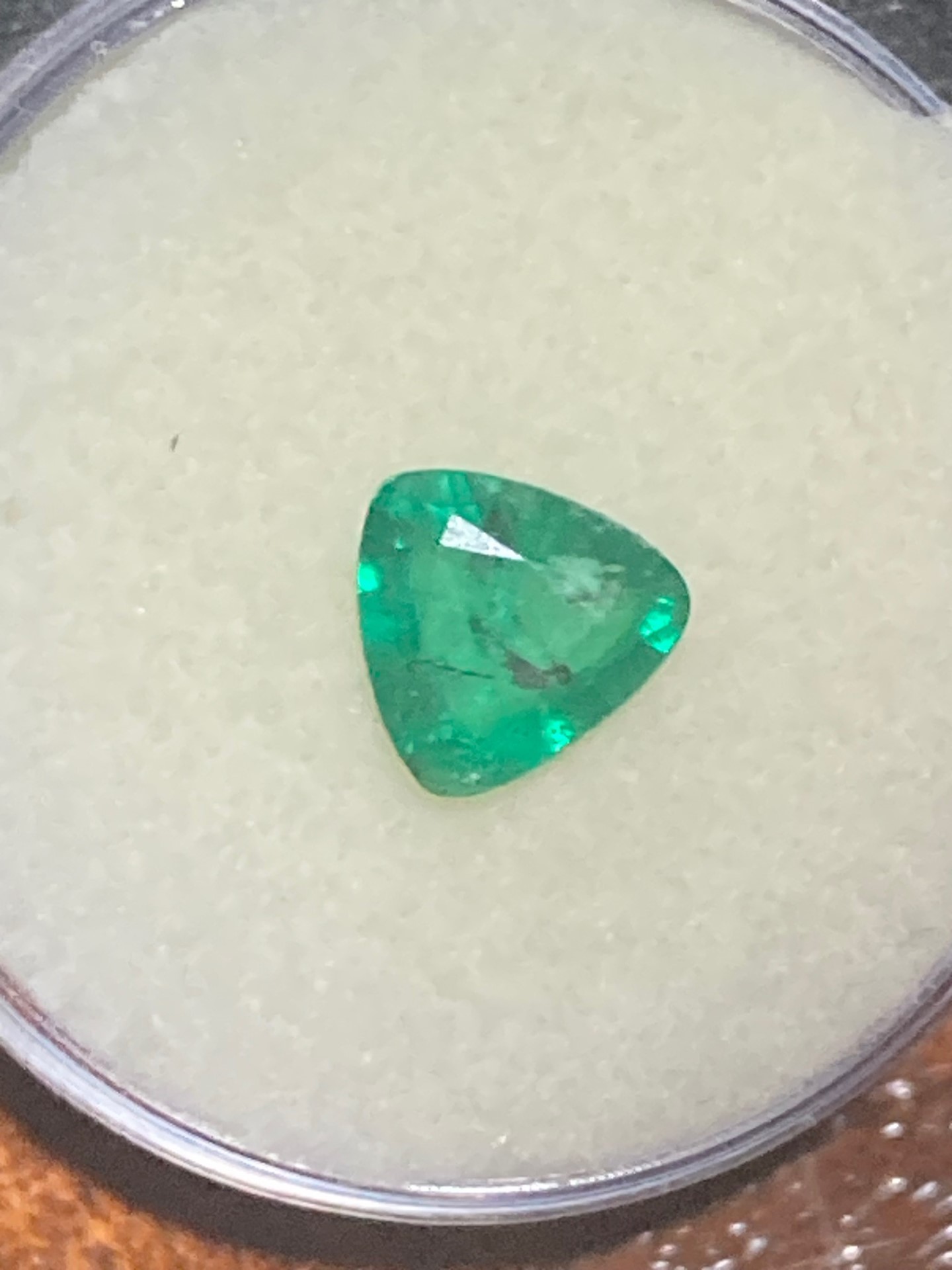 Emerald Blue-Green 8/10 color