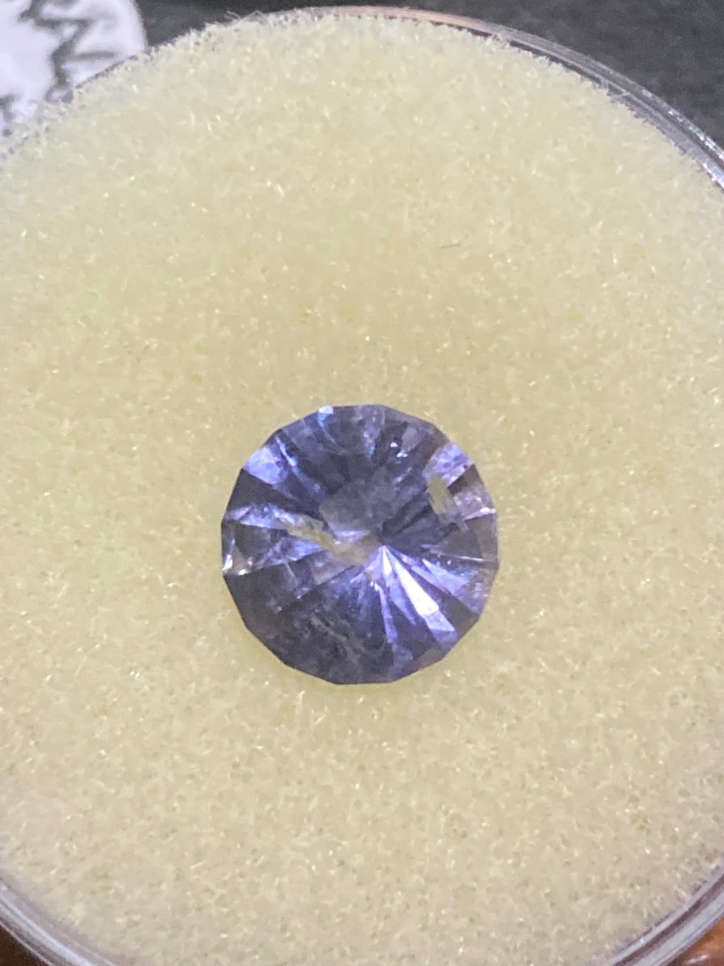 Iolite  Violet Blue with flash