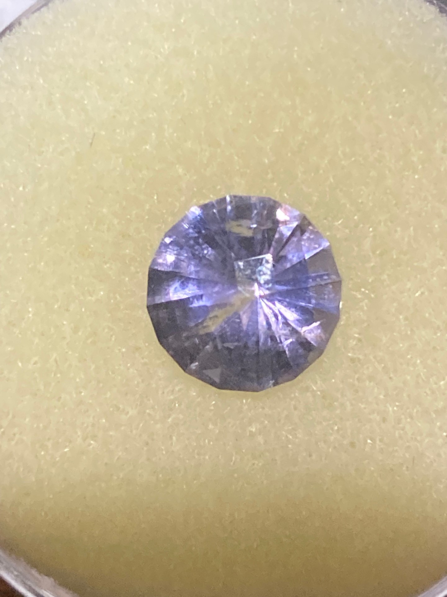 Iolite  Violet Blue with flash