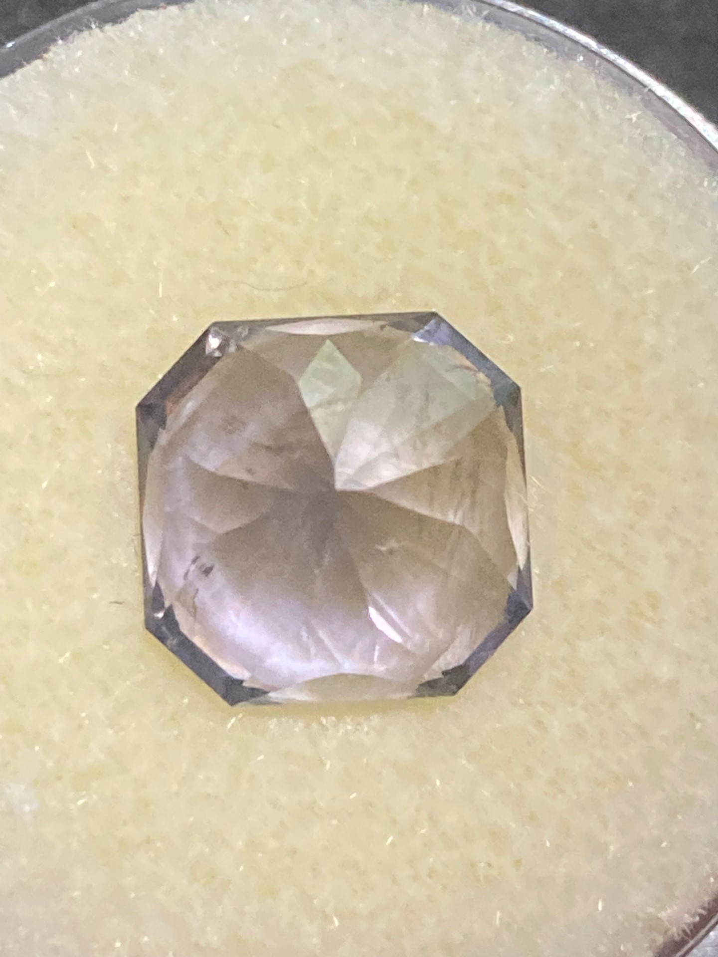 Iolite  Violet Blue with flash