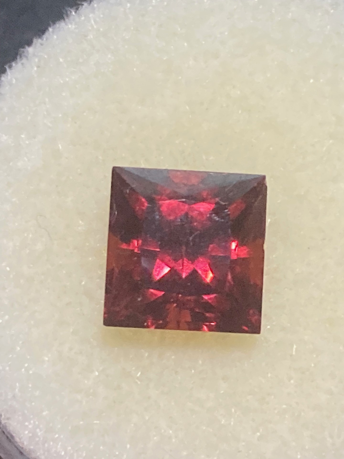 Garnet-Rhodolite-Pigeon Blood  Red