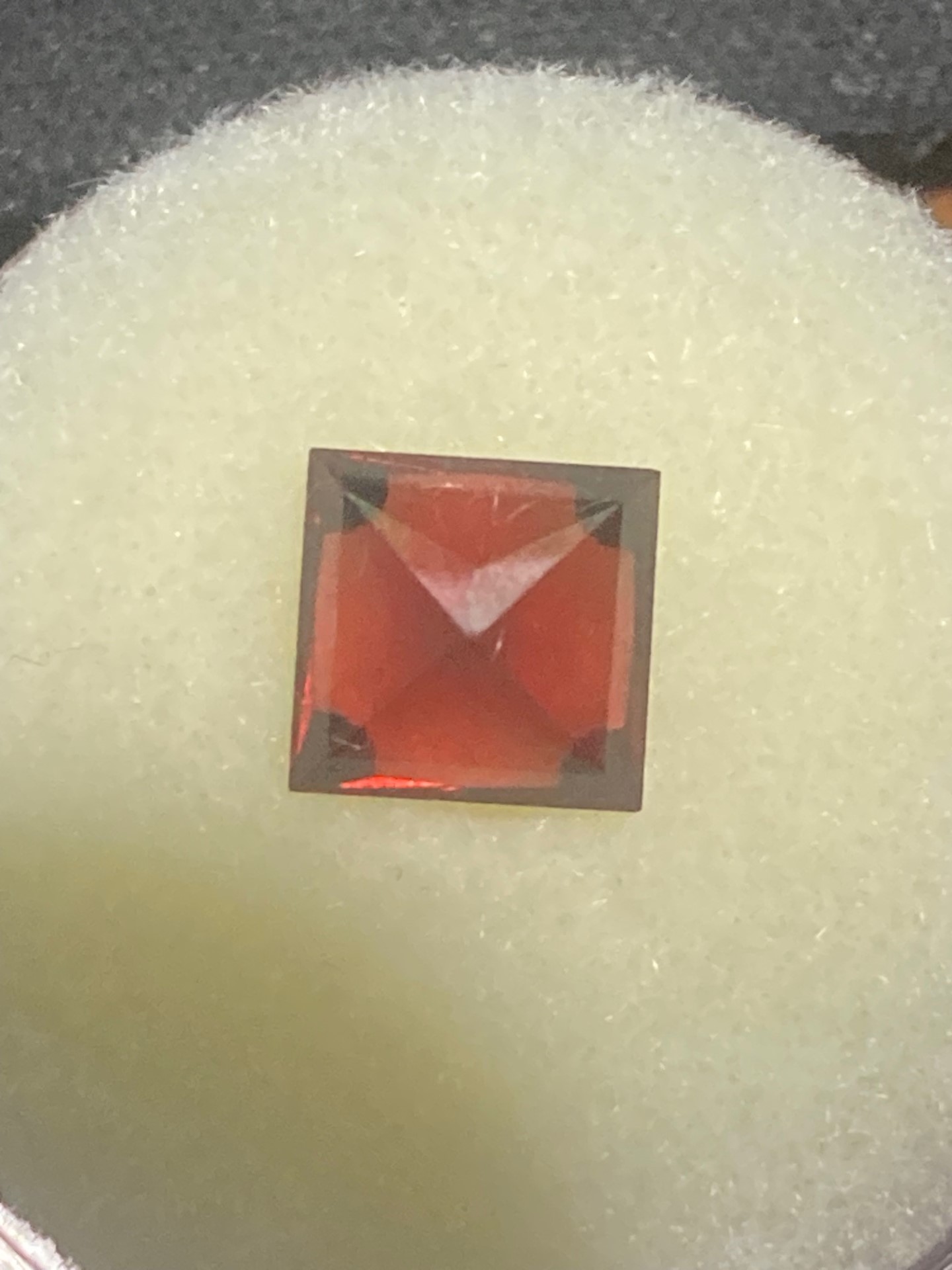 Garnet-Rhodolite-Pigeon Blood  Red