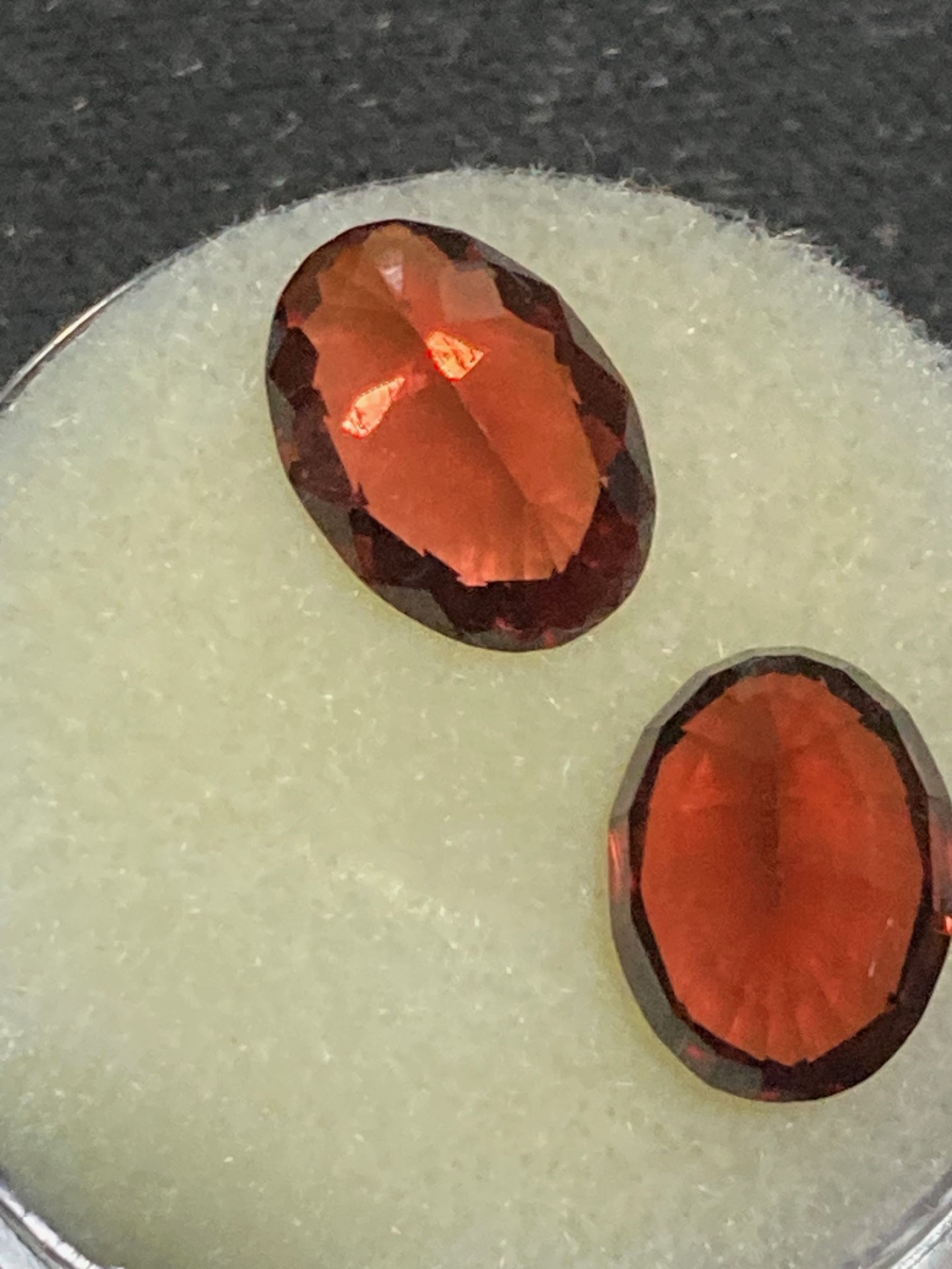 Garnet-Rhodolite-Pigeon Blood  Red / PAIR