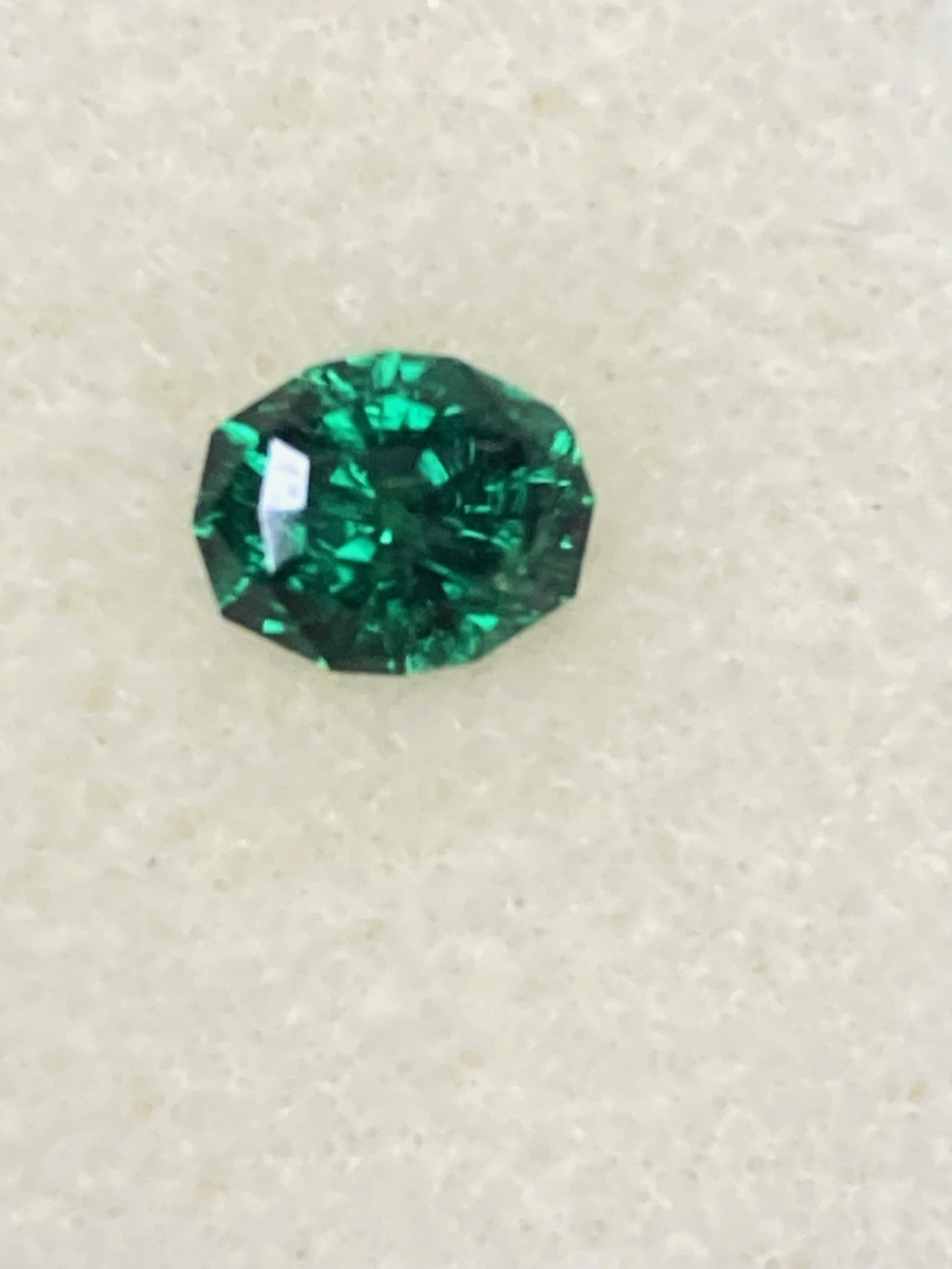 Garnet-Tsavorite-Green - top quality/color