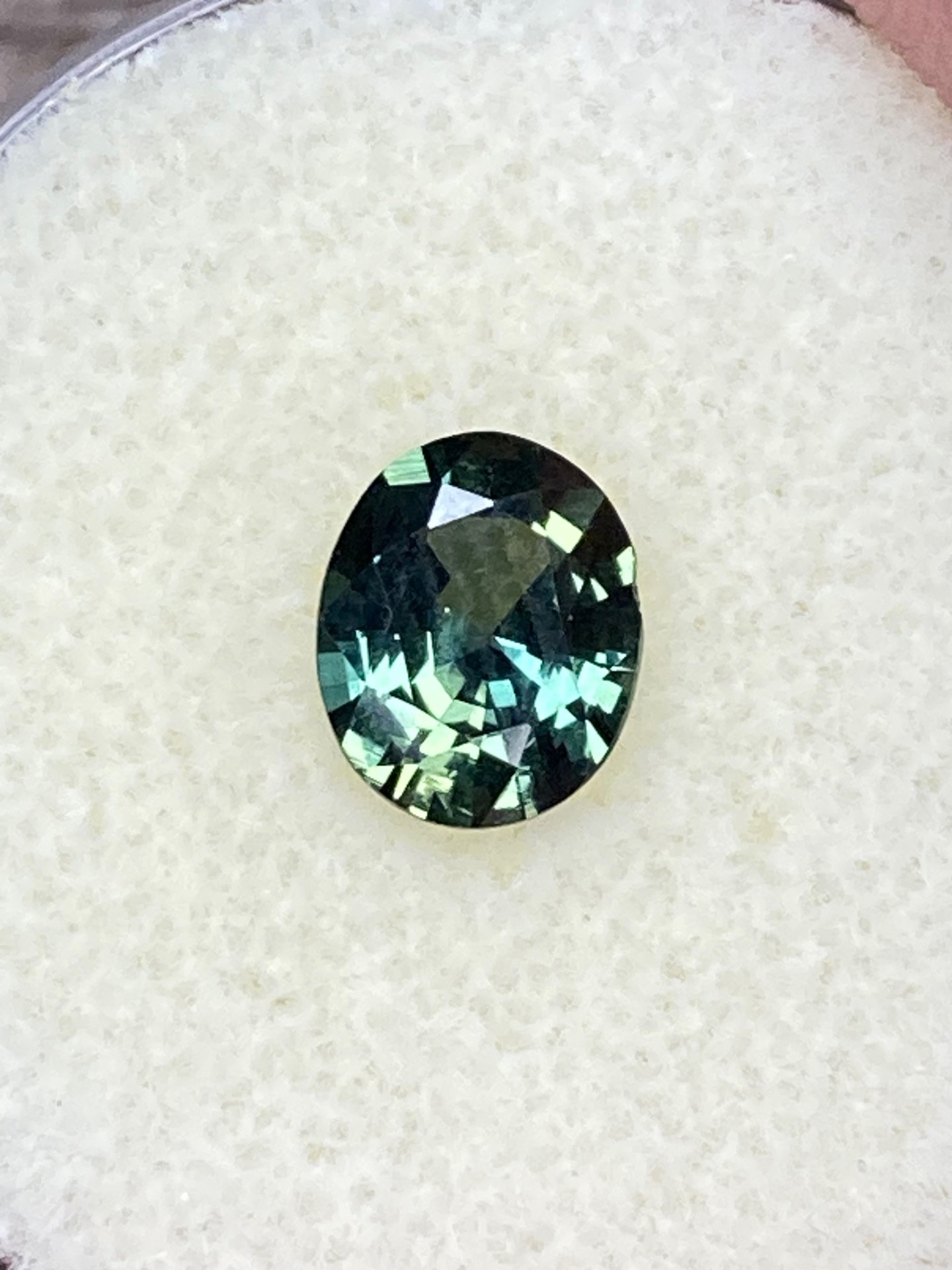 Sapphire Natural - Teal (green) Vivid