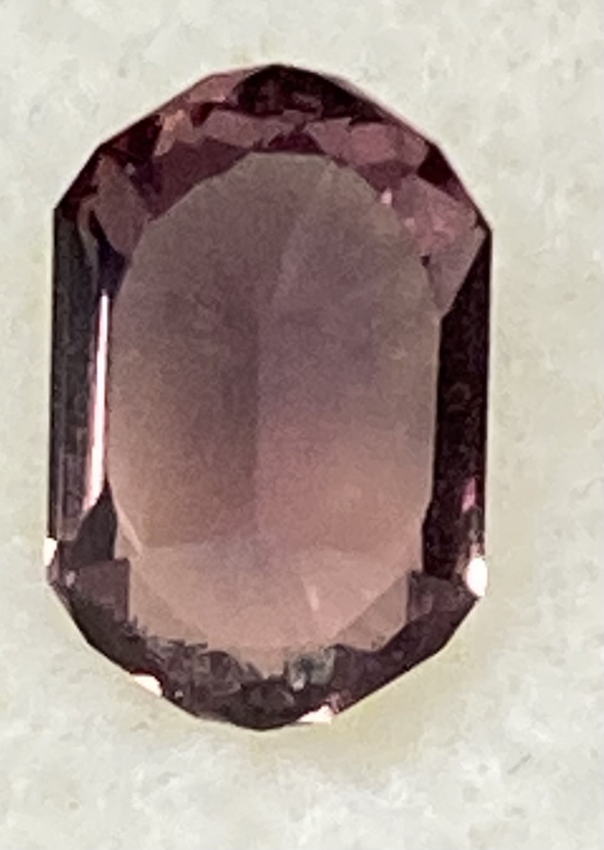 Sapphire Natural - Mauve to Pink (light source dependent)