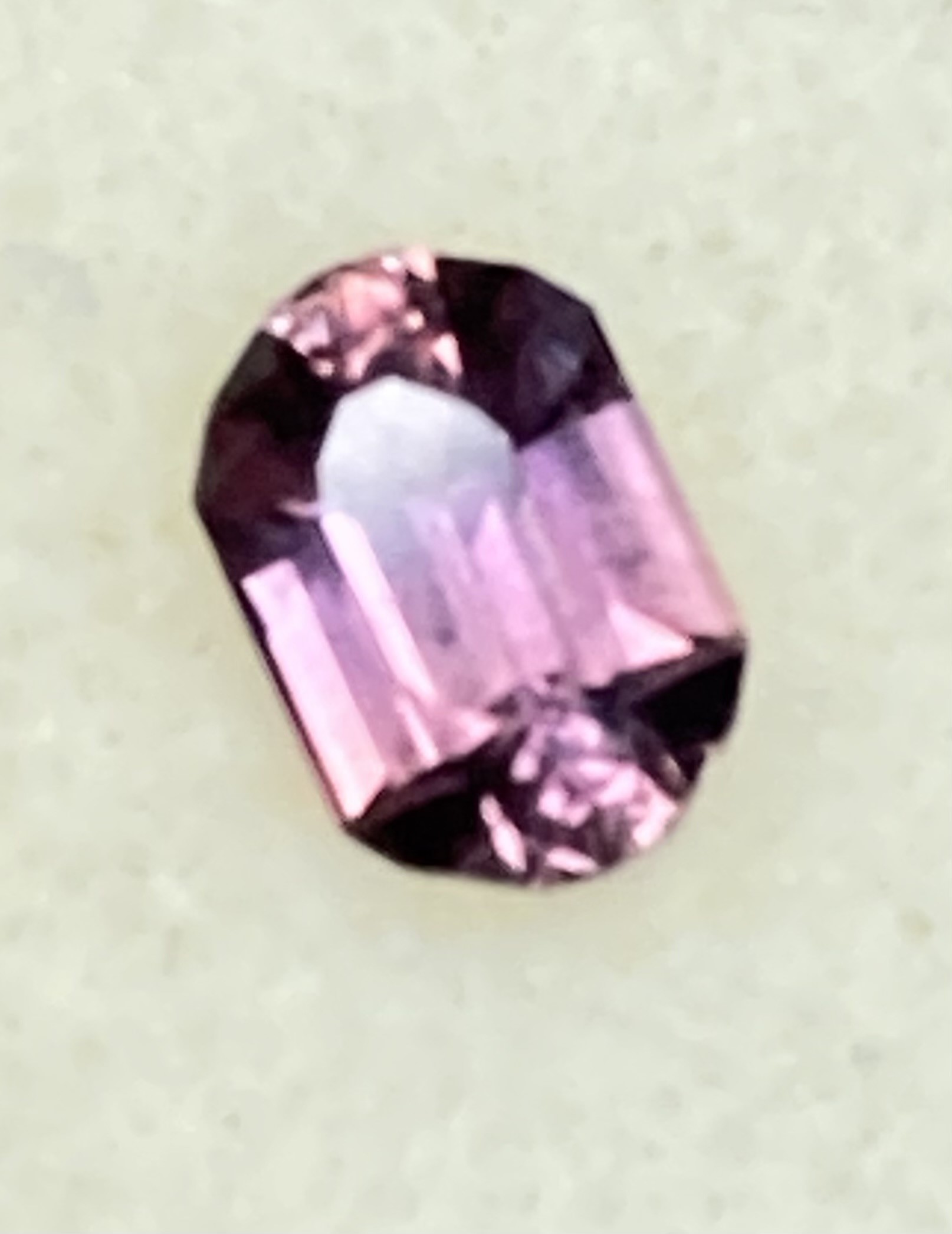 Sapphire Natural - Mauve to Pink (light source dependent)