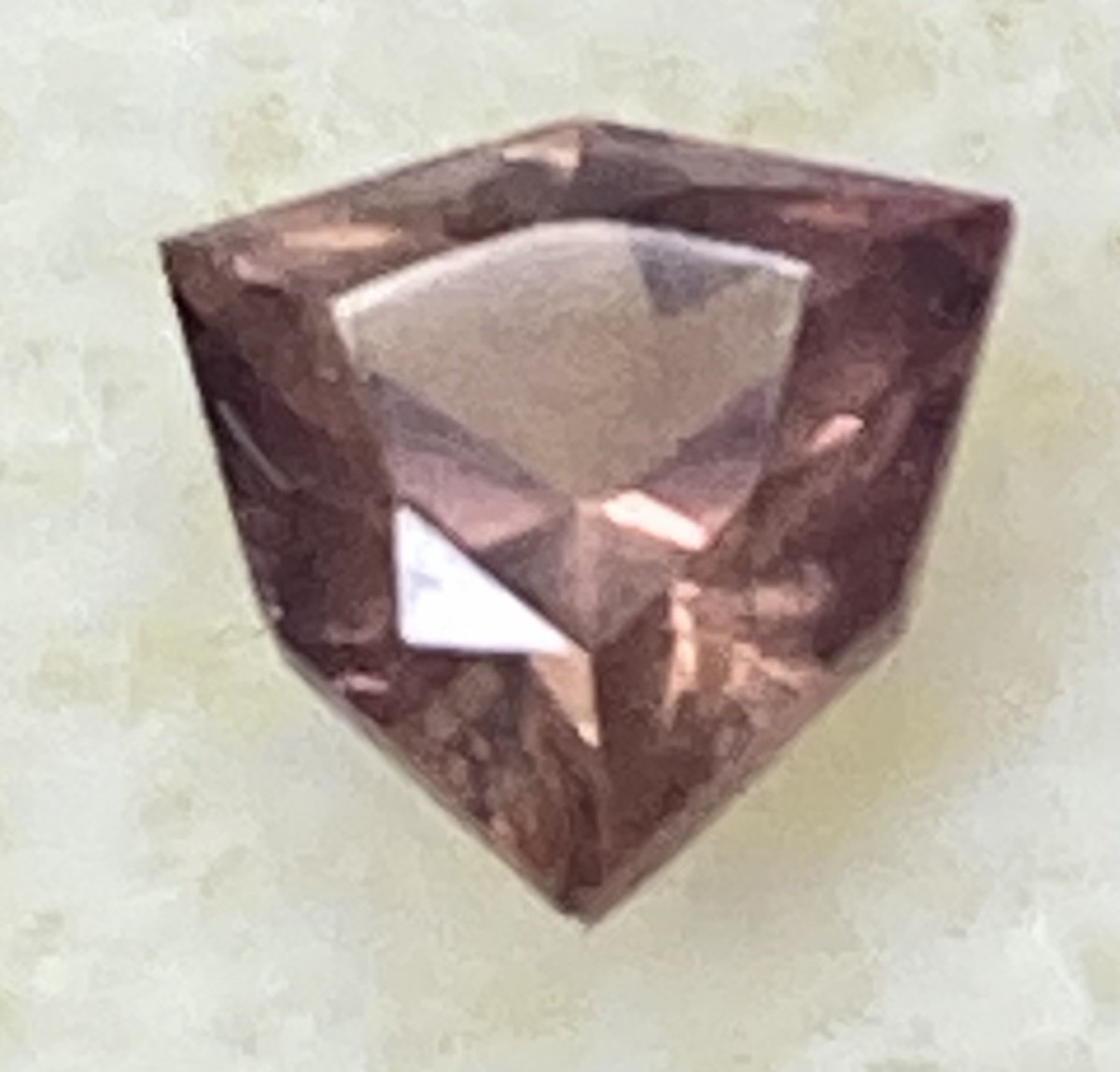 Sapphire Natural orange-pink