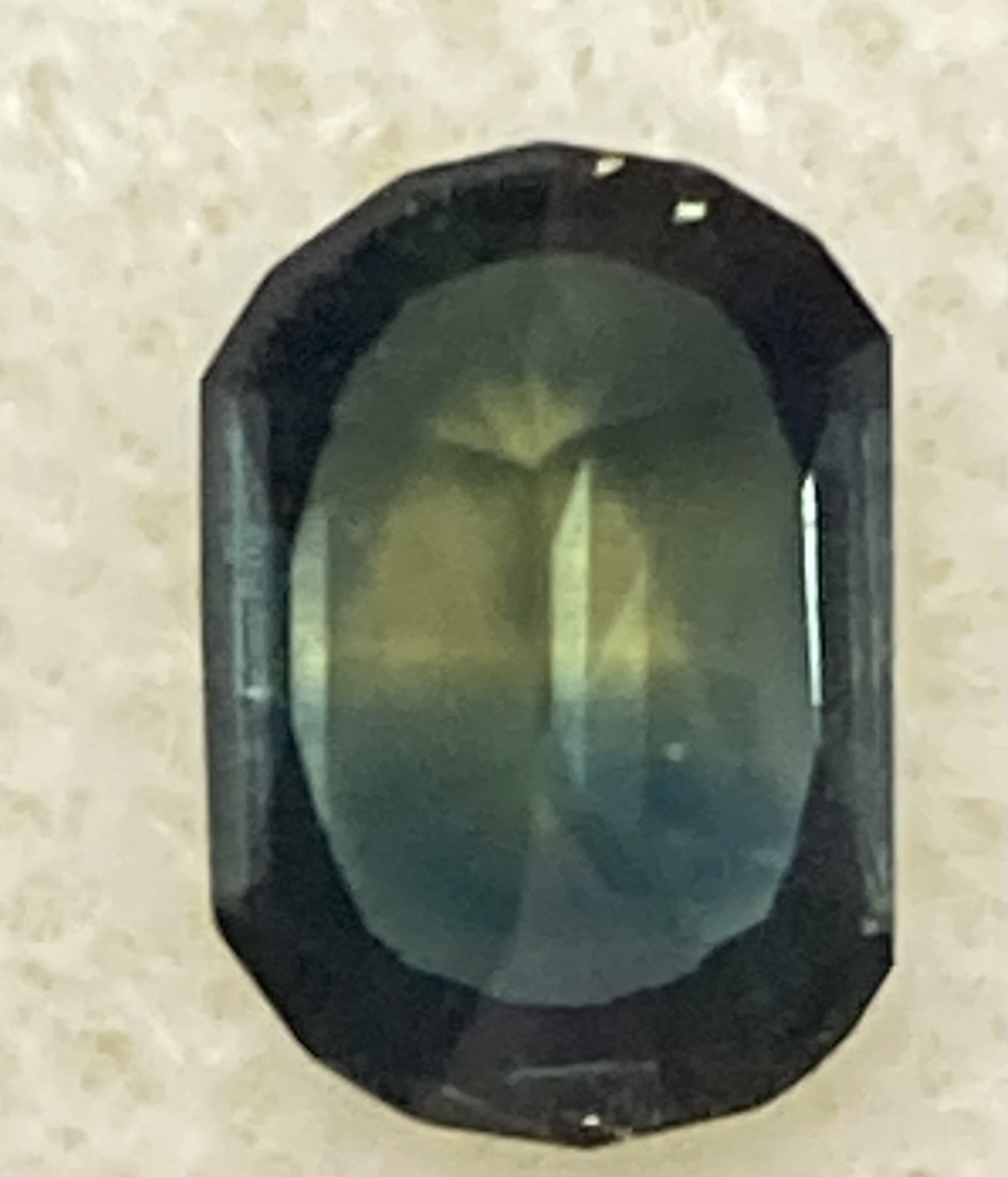 Sapphire Natural Emerald Green with strong flash