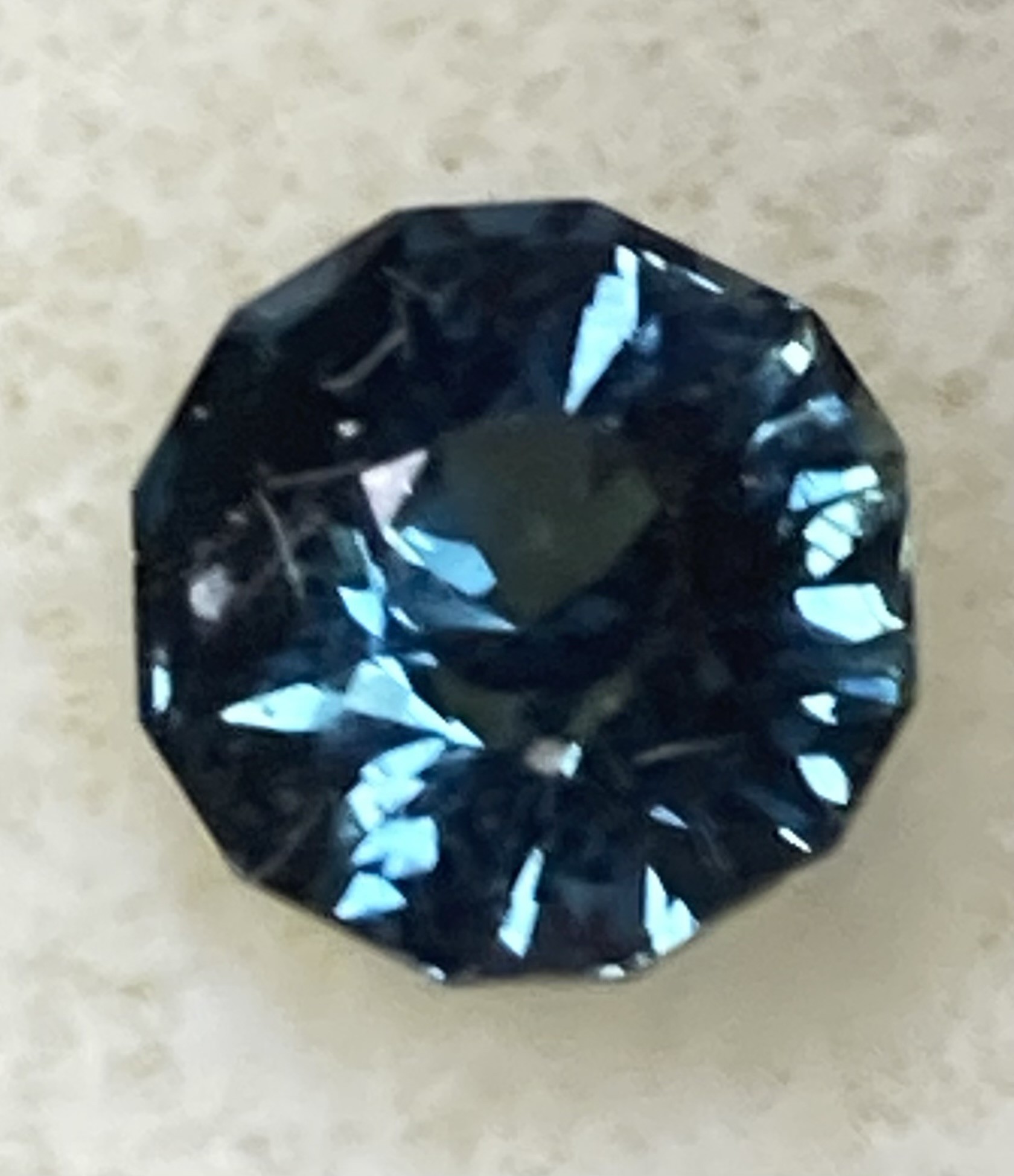 Sapphire - Natural London Blue strong flash