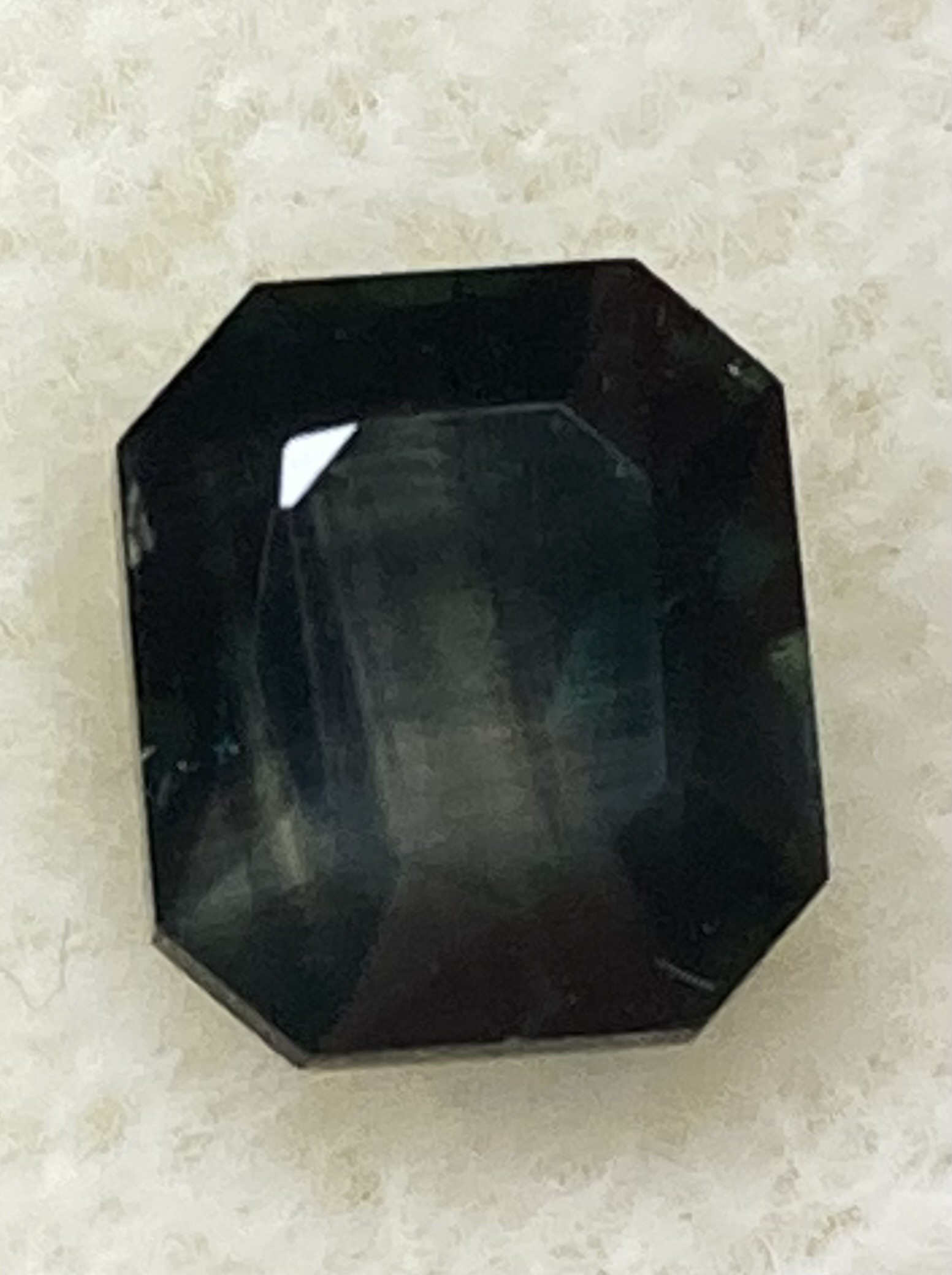 Sapphire - Natural Deep Green - Black