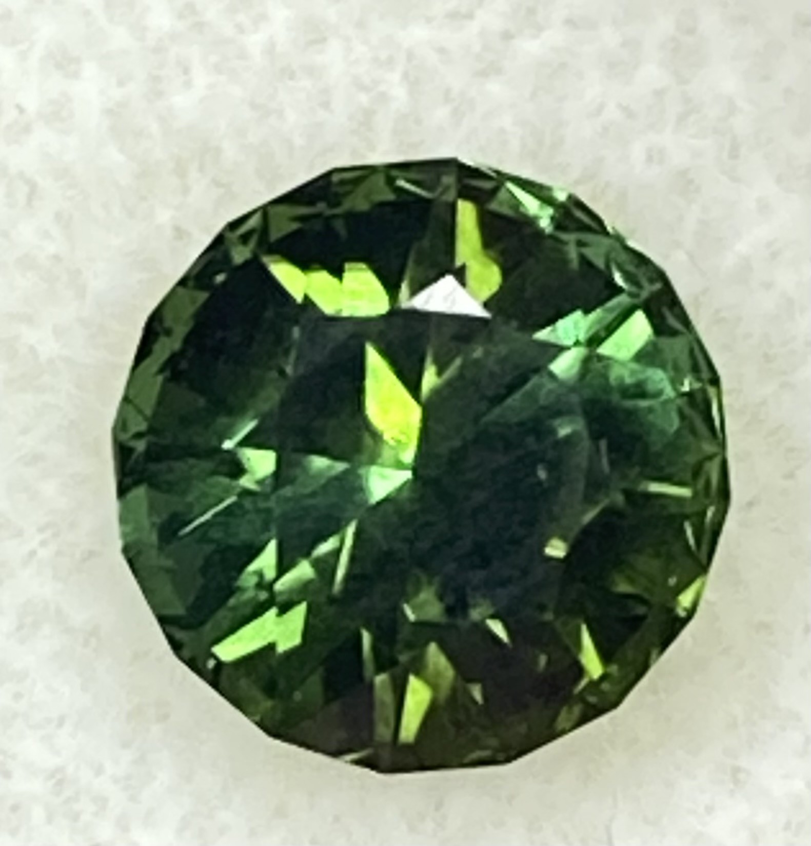 Tourmaline - Natural - Emerald Green (Elabaite-Verdelite)
