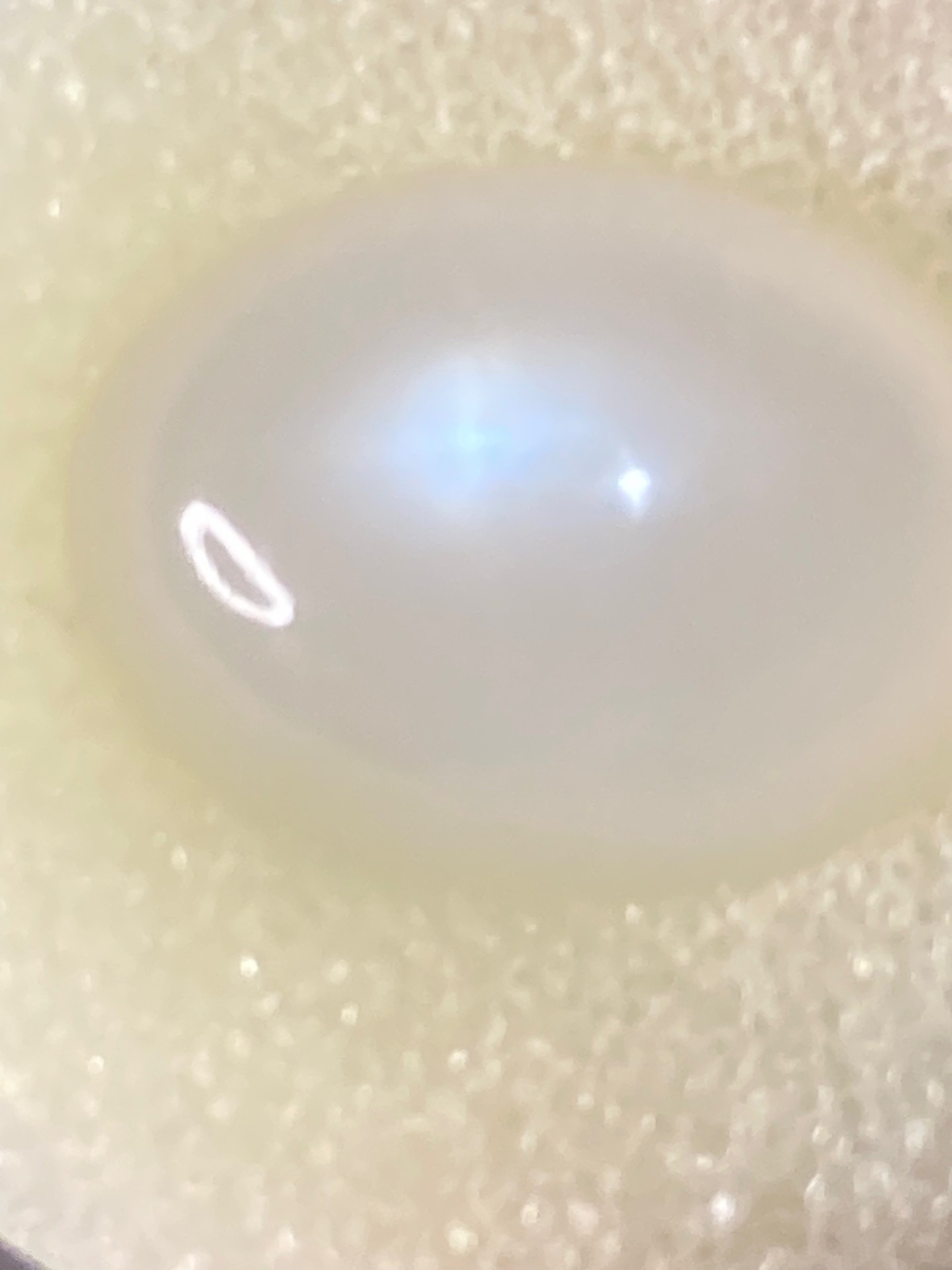 Feldspar- Moonstone-White with strong schiller