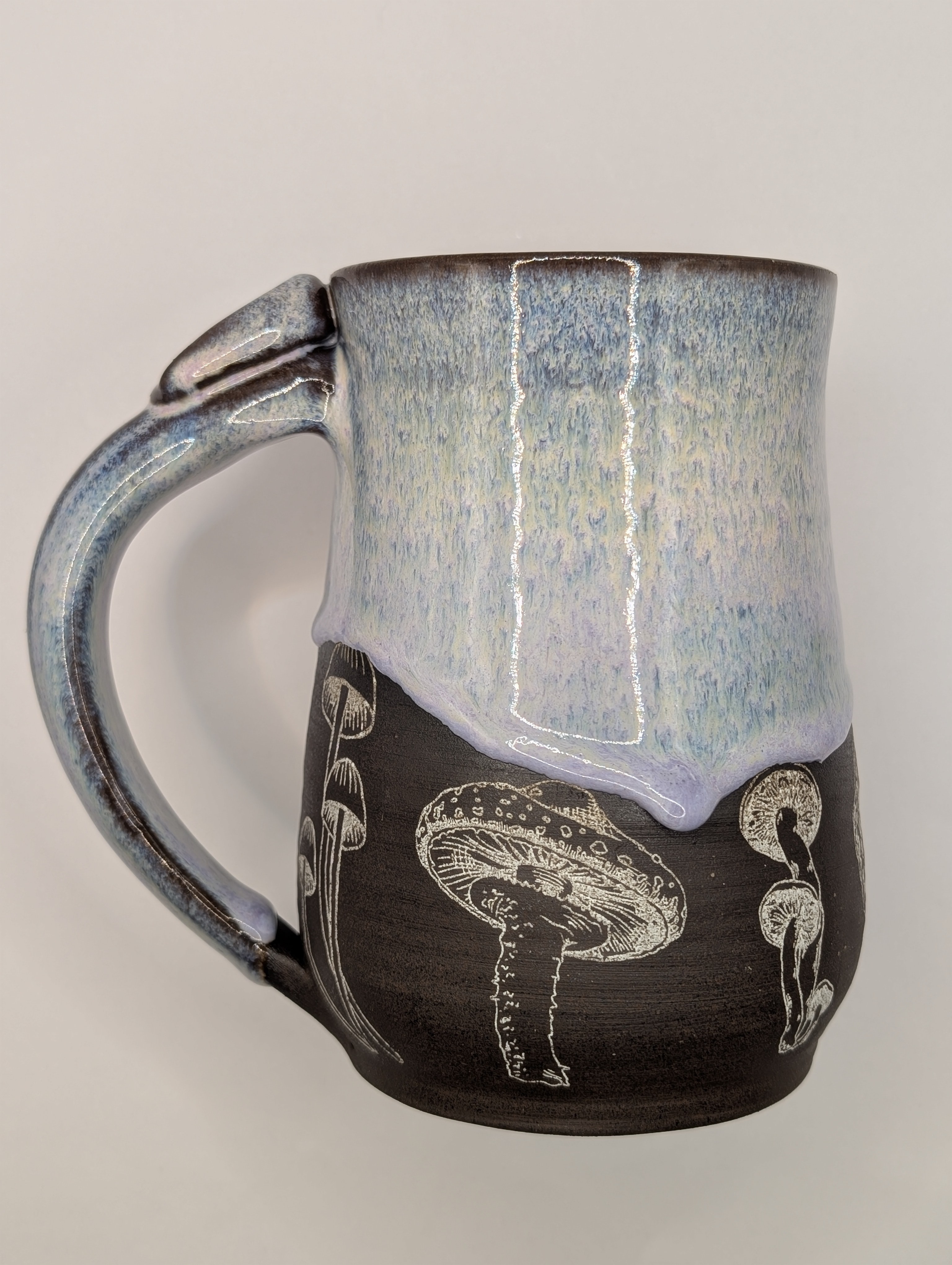Mushroom mug • 22oz • lavender rain
