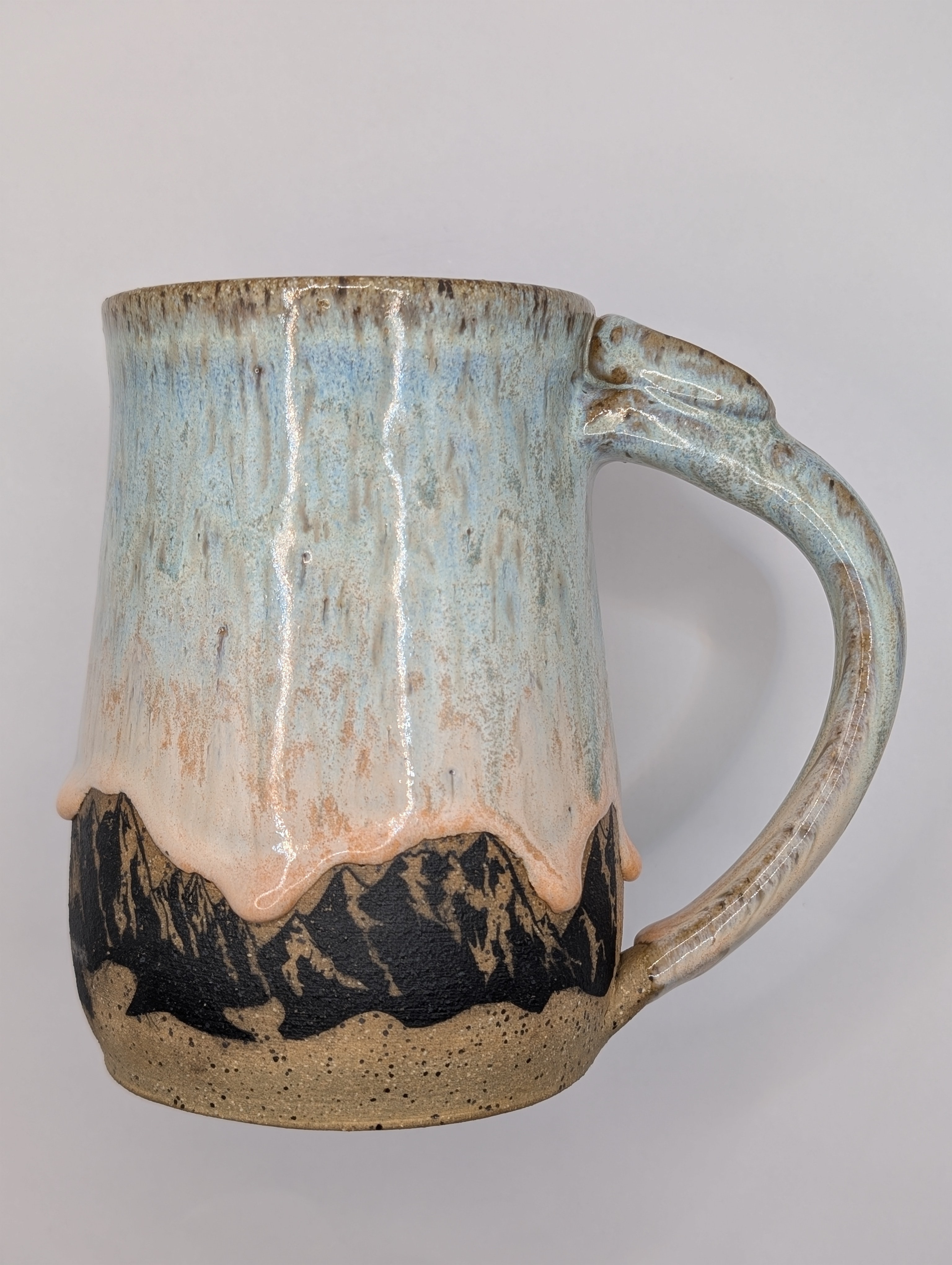 Mountain mug • 22oz • baby blue peach