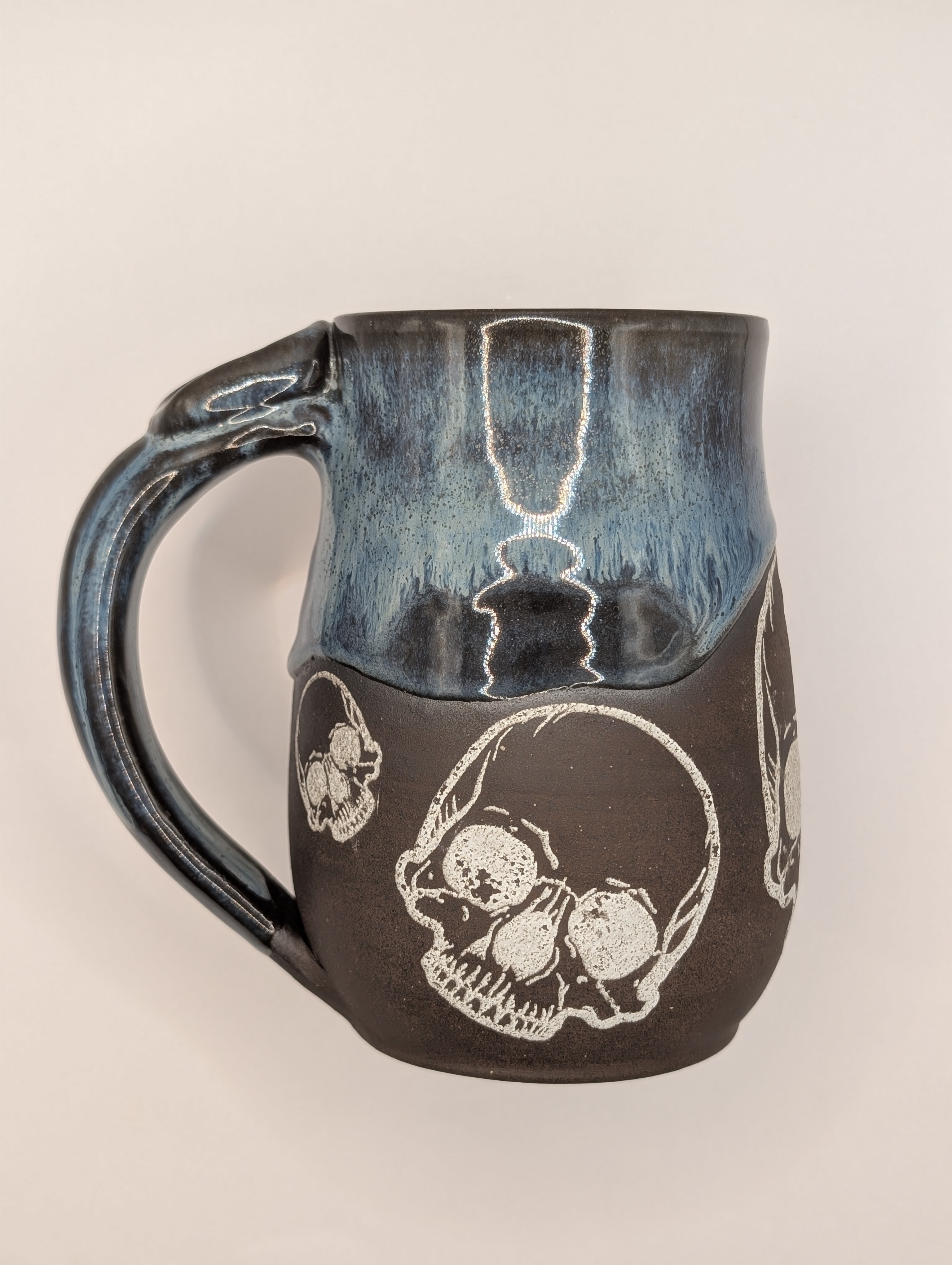 Skull mug • 16oz • silver rain