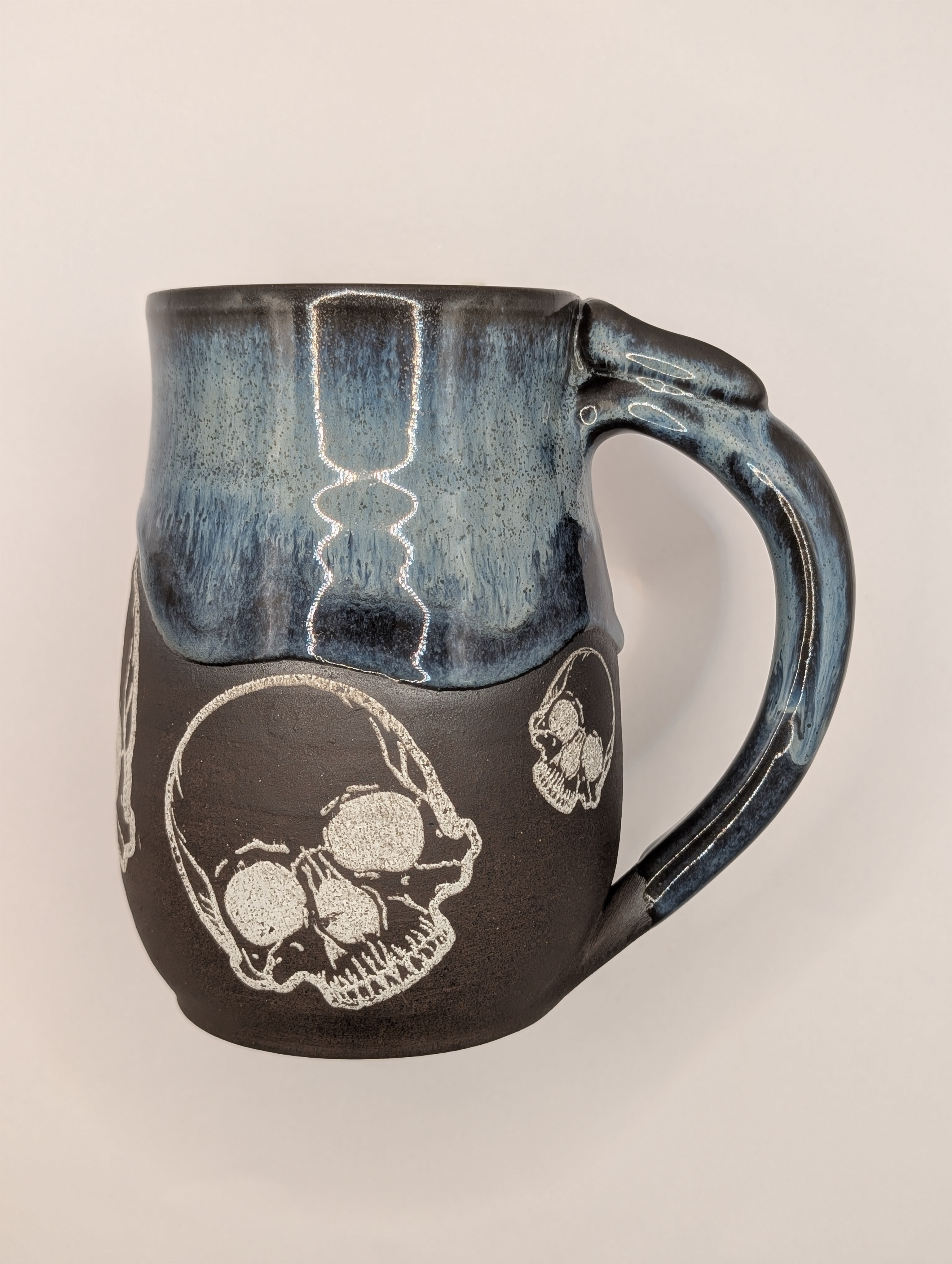 Skull mug • 16oz • silver rain