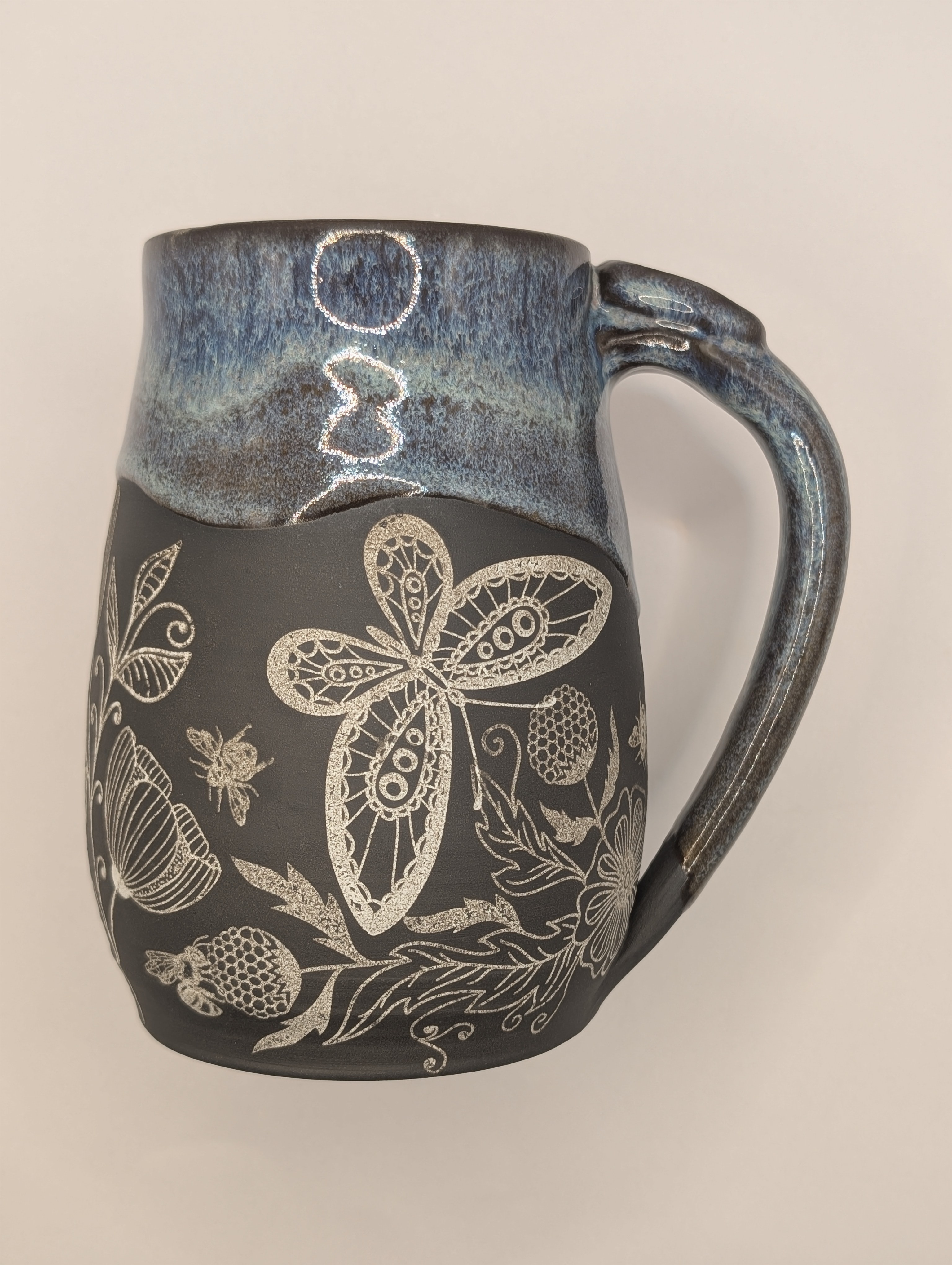 Pollinator mug • 22oz • blue dream