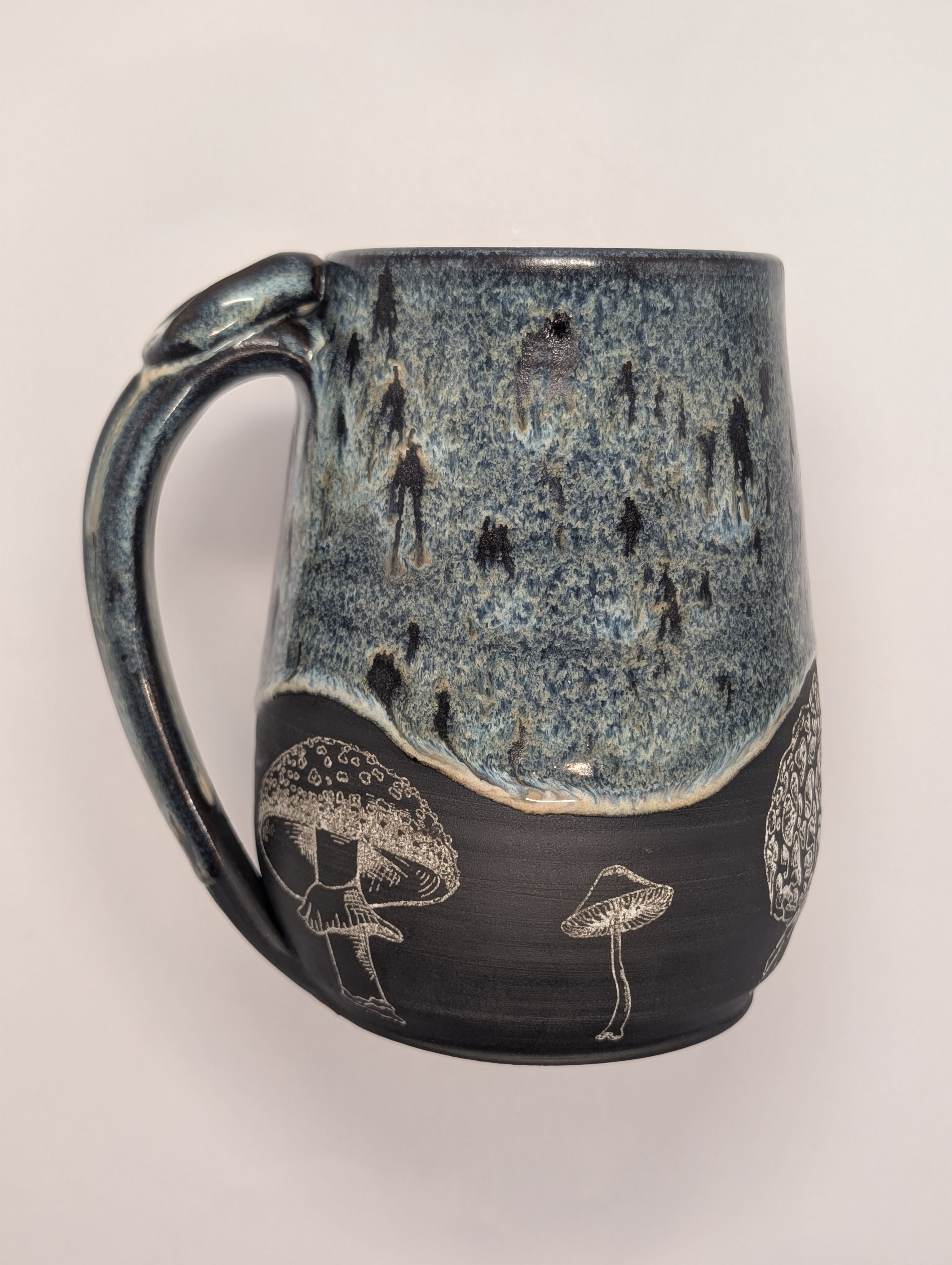 Mushroom mug • 22oz • river birch