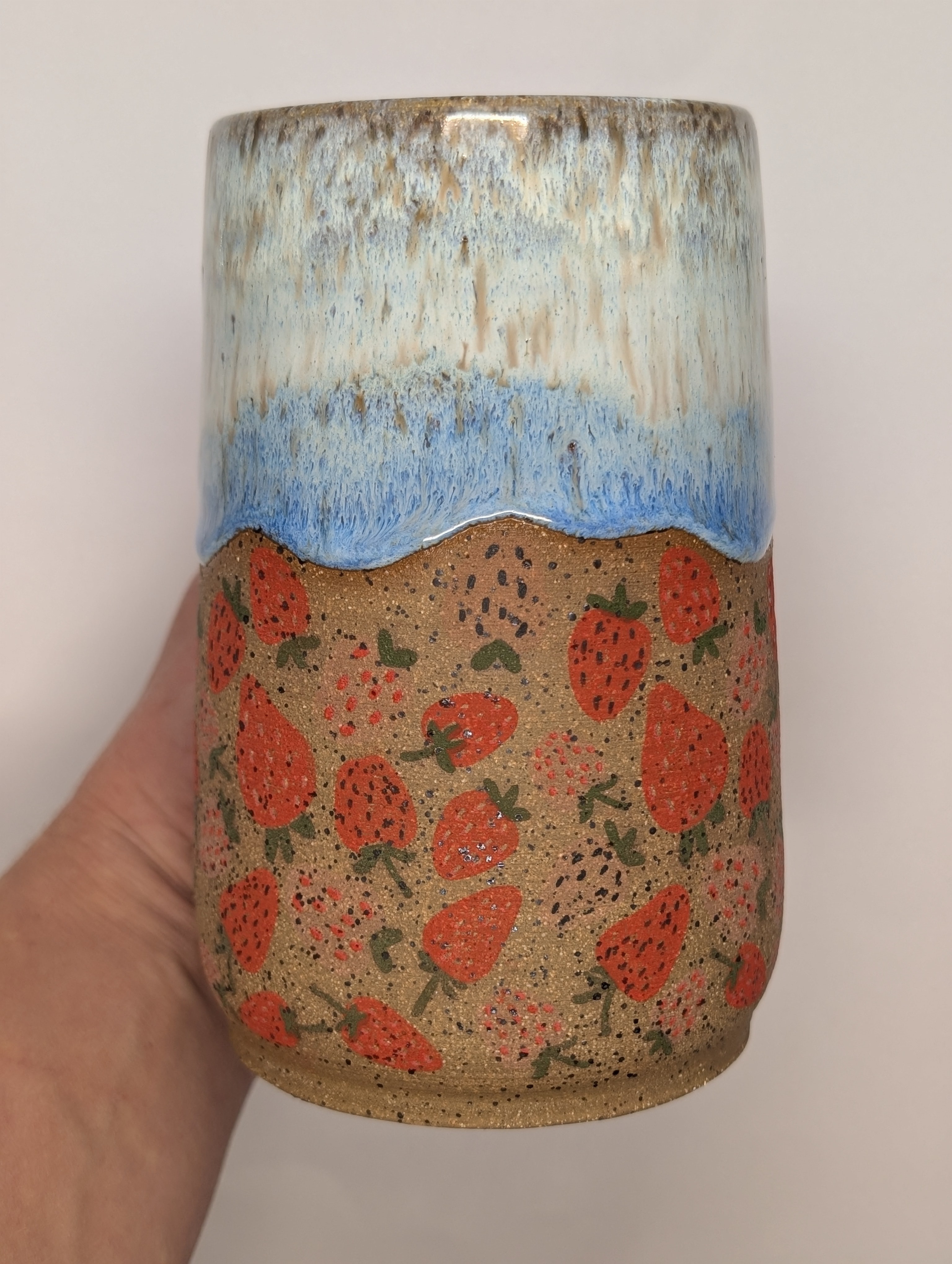 Strawberry mug • 22oz • creamy cobalt 