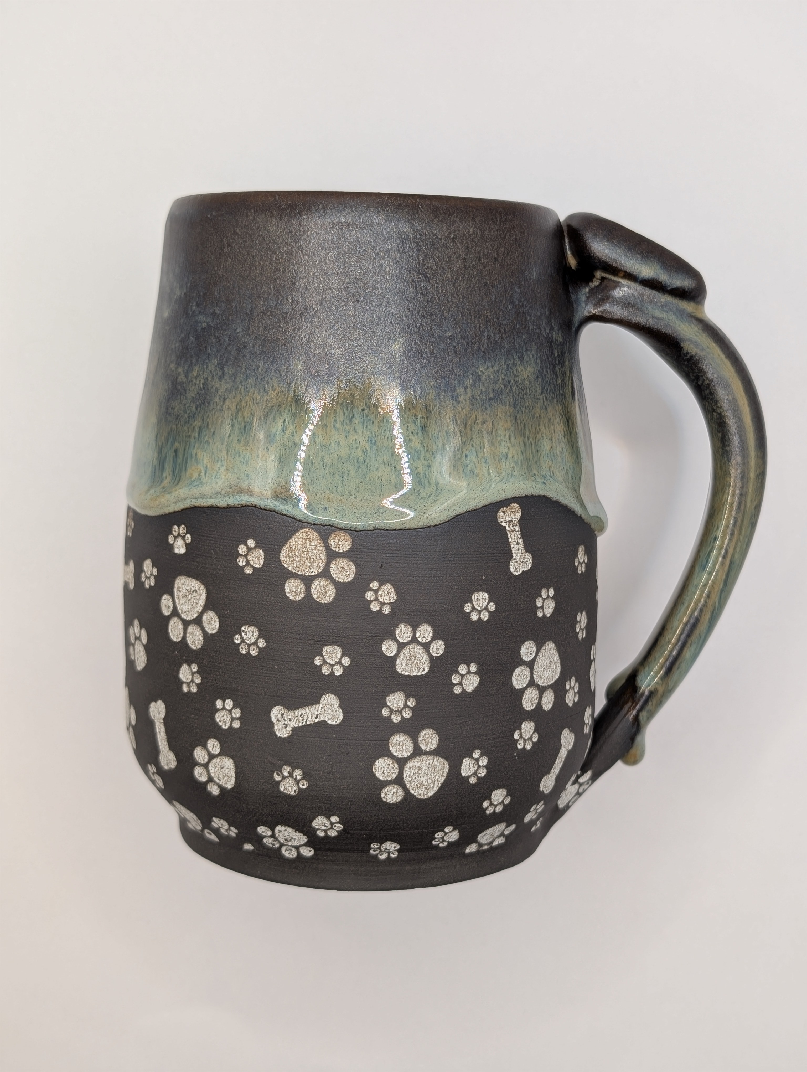 Paws & Bones mug • 22oz • bronze green 