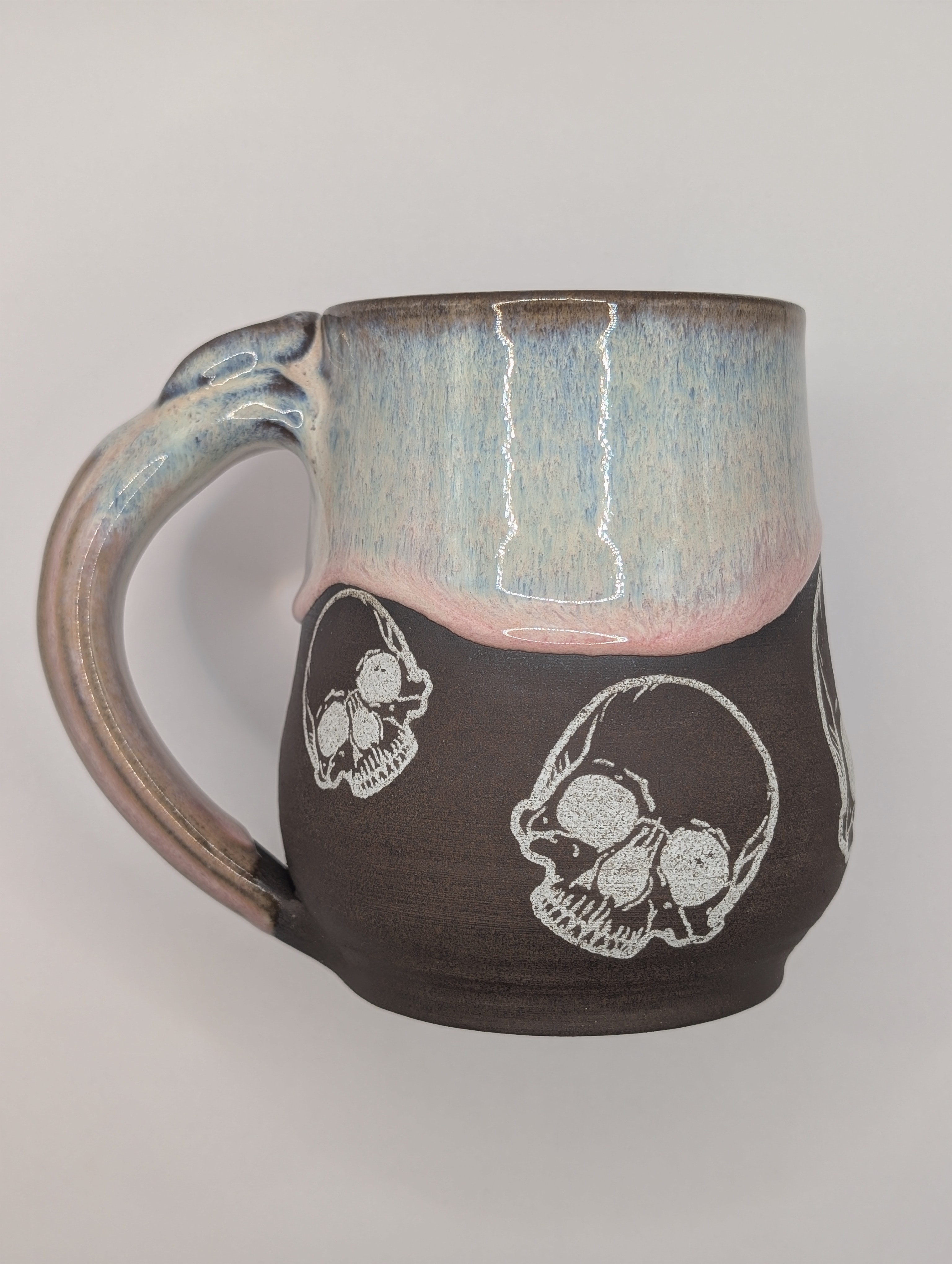 Skull mug • 18oz • blue pink 