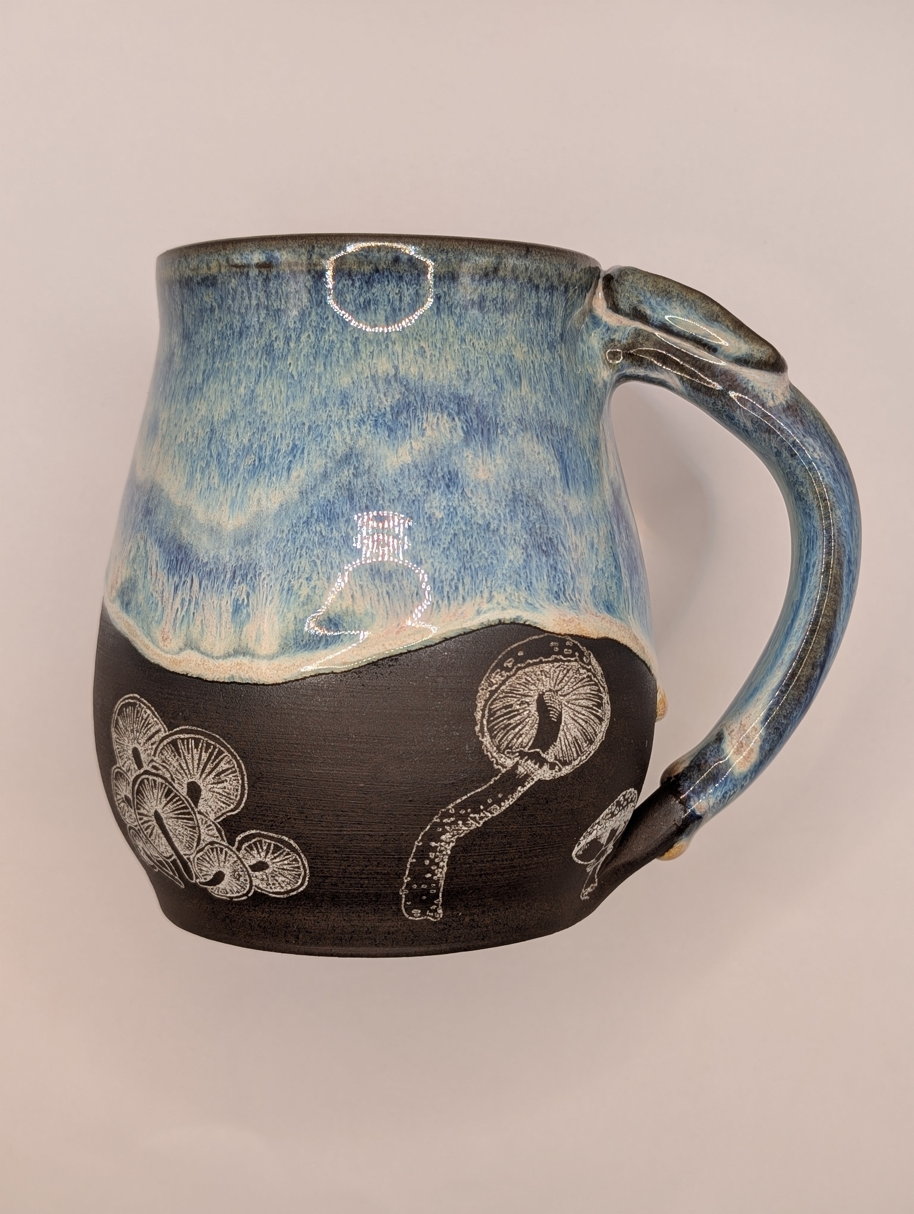 Mushroom mug • 20oz • pearlescent blues