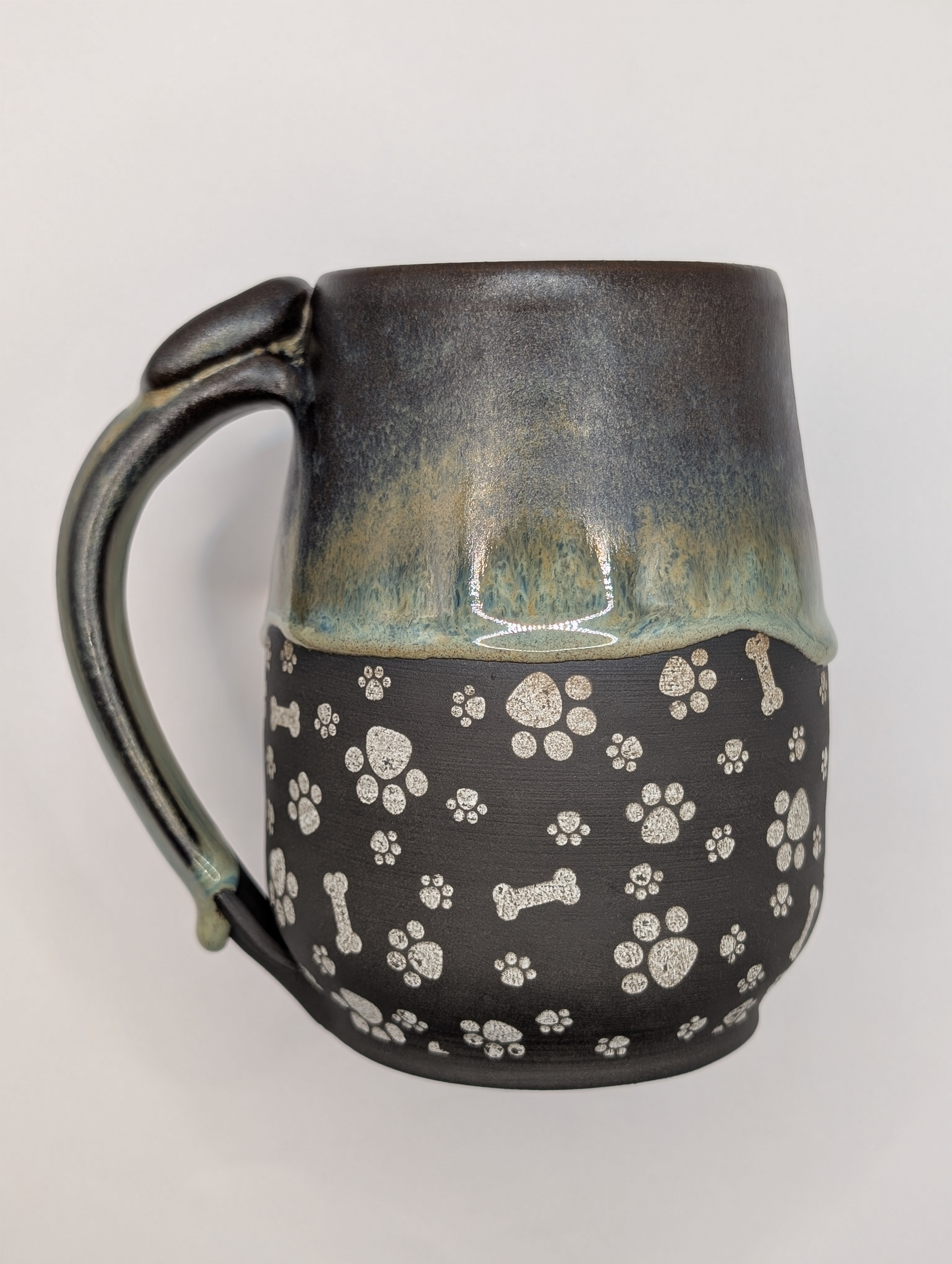 Paws & Bones mug • 22oz • bronze green