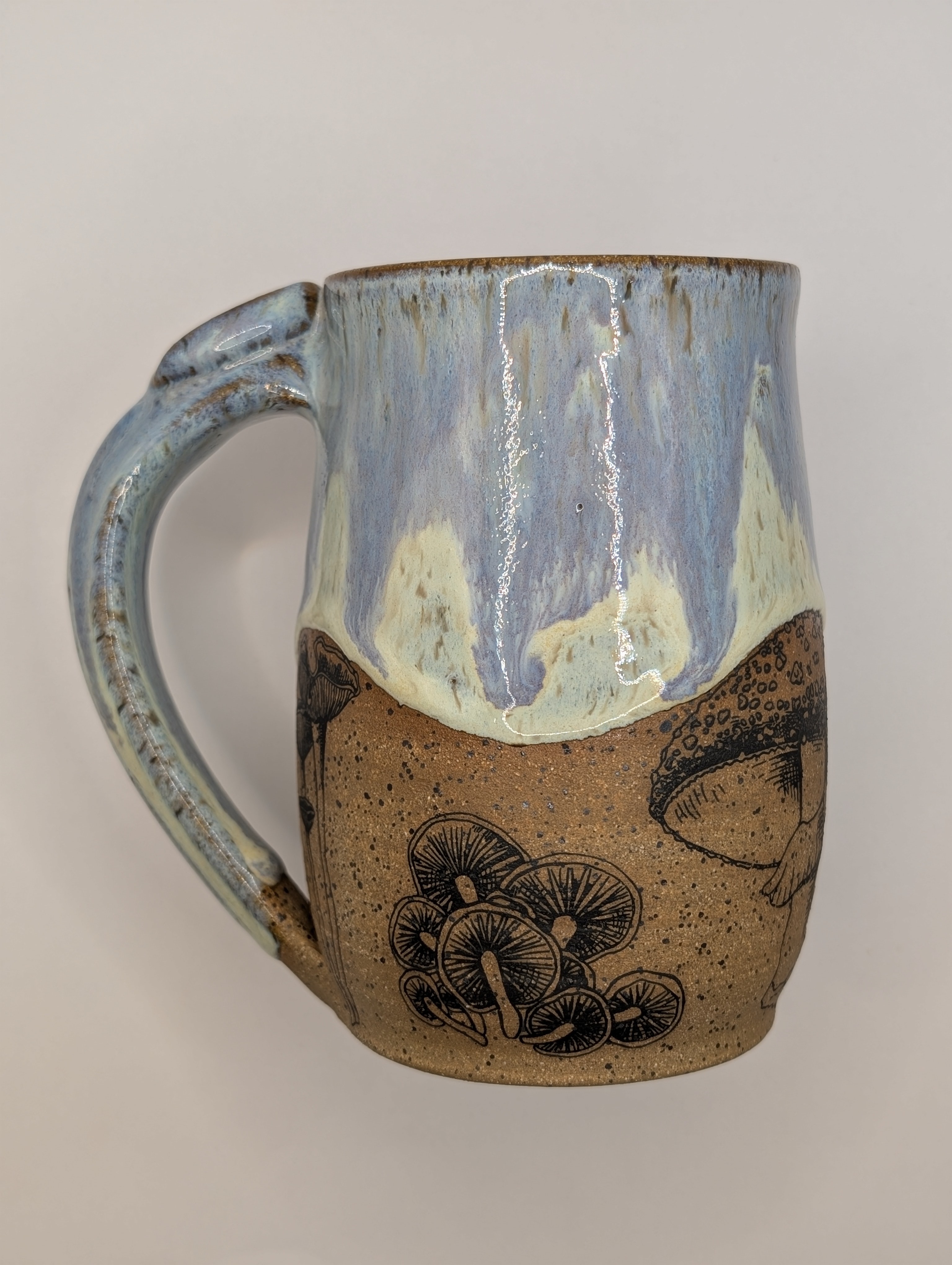 Mushroom mug • 20oz • lavender mist