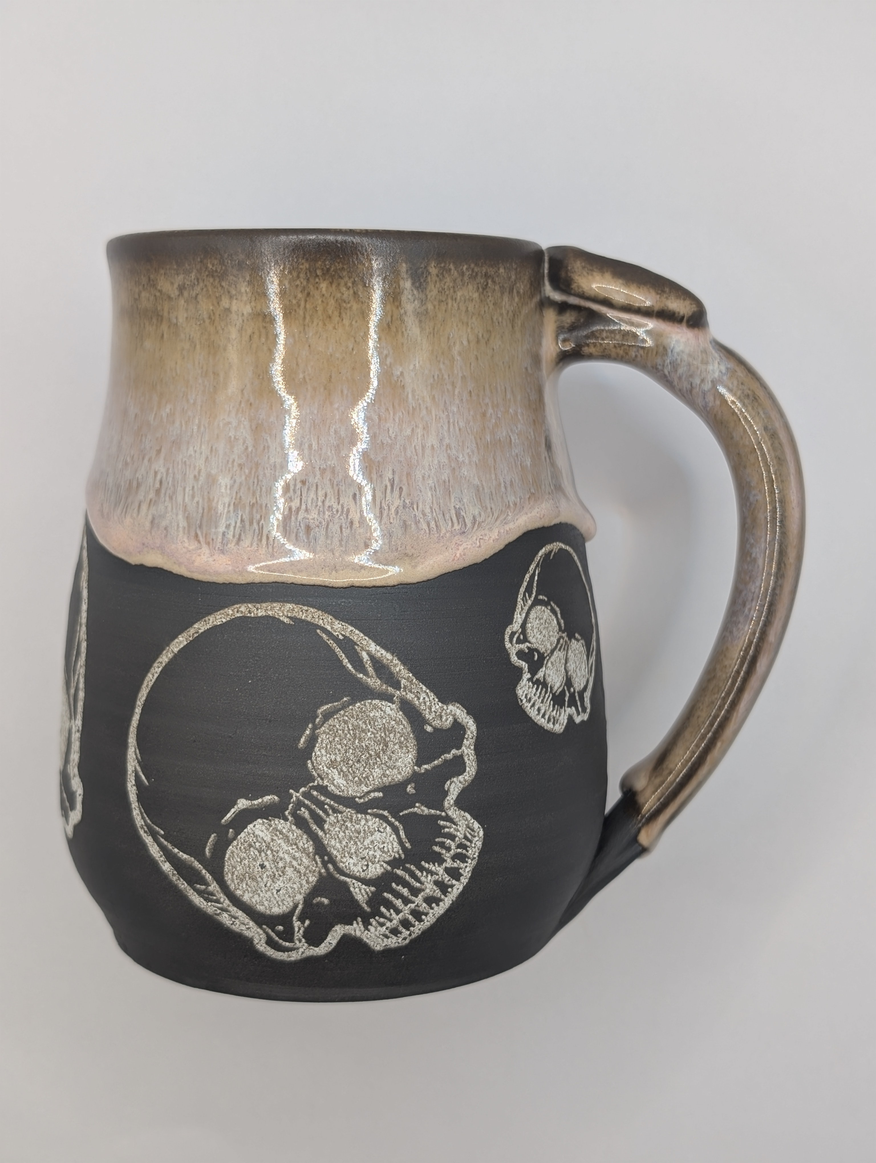 Skull mug • 24oz • soft fuzzy peach 