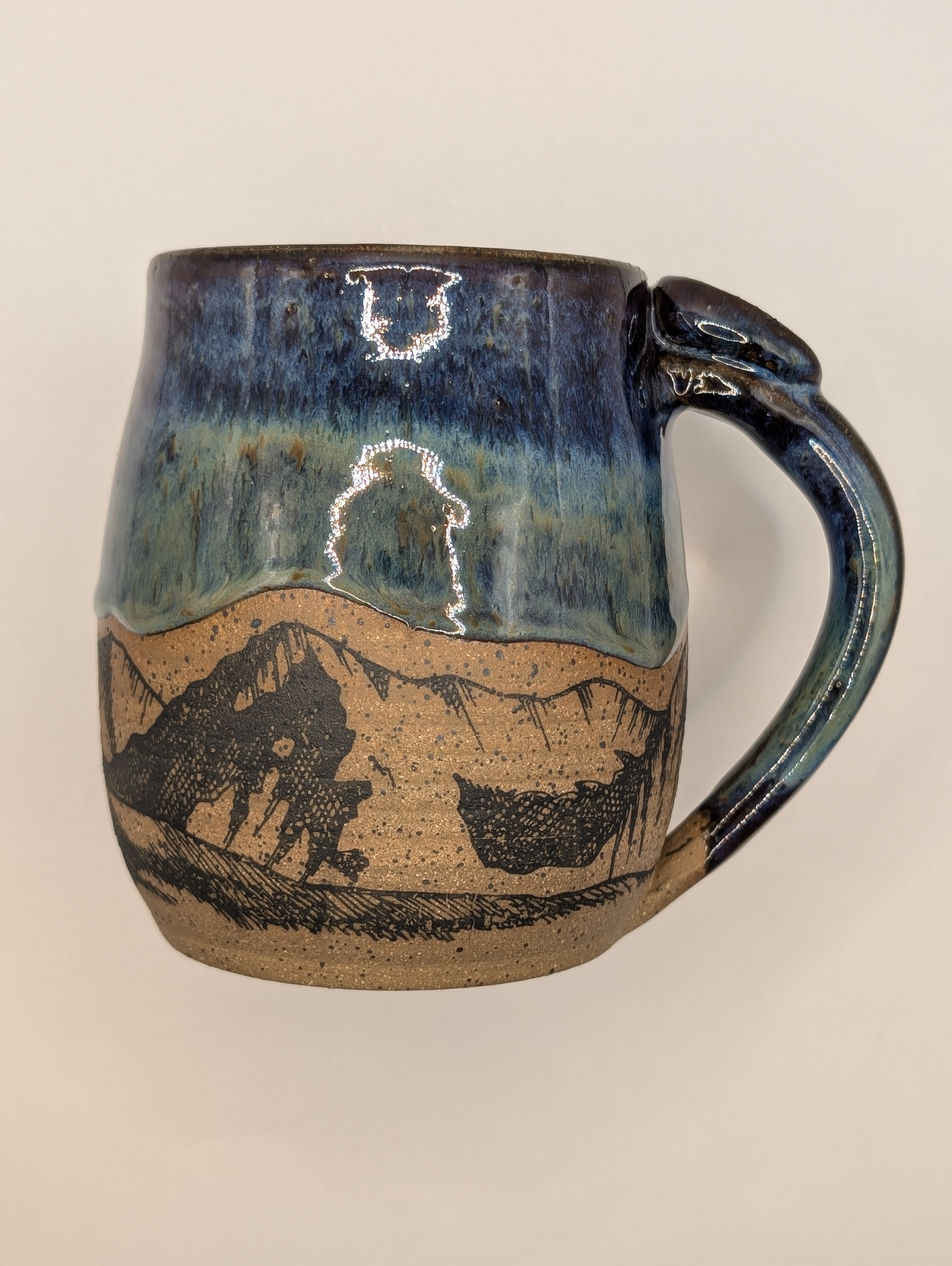 Mountain mug • 20oz • aurora borealis 