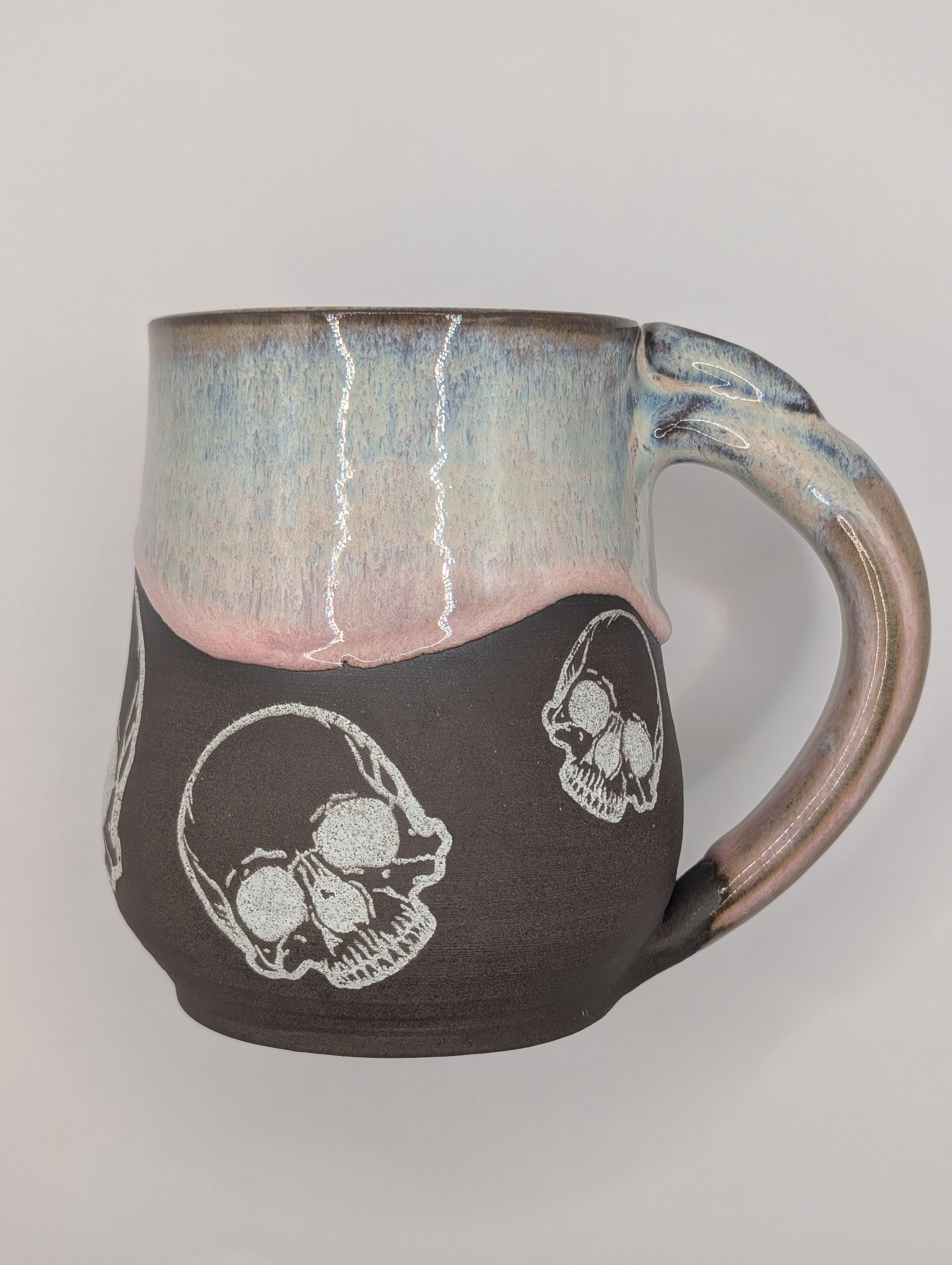 Skull mug • 18oz • blue pink 