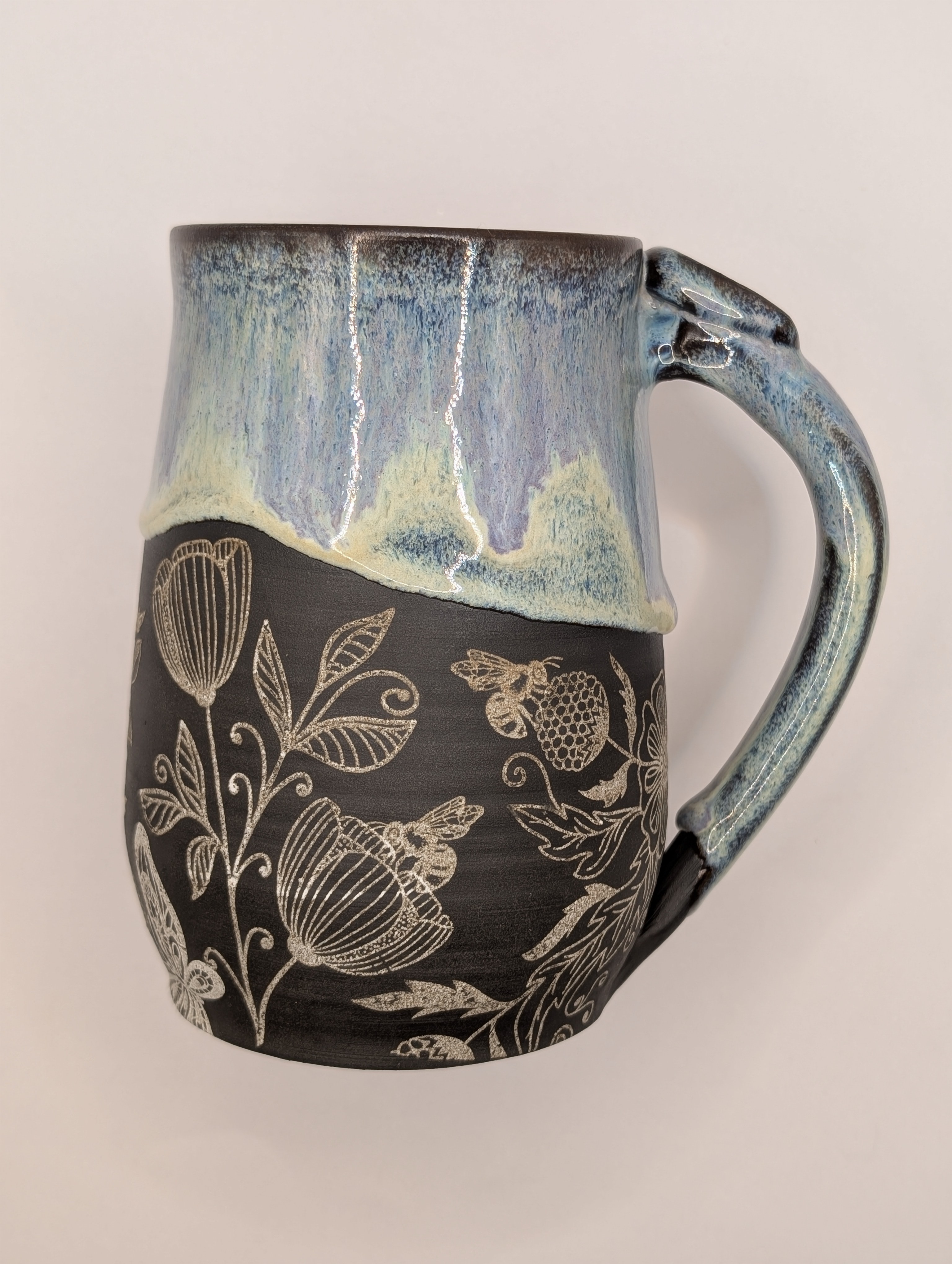 Pollinator mug • 22oz • lavender mist