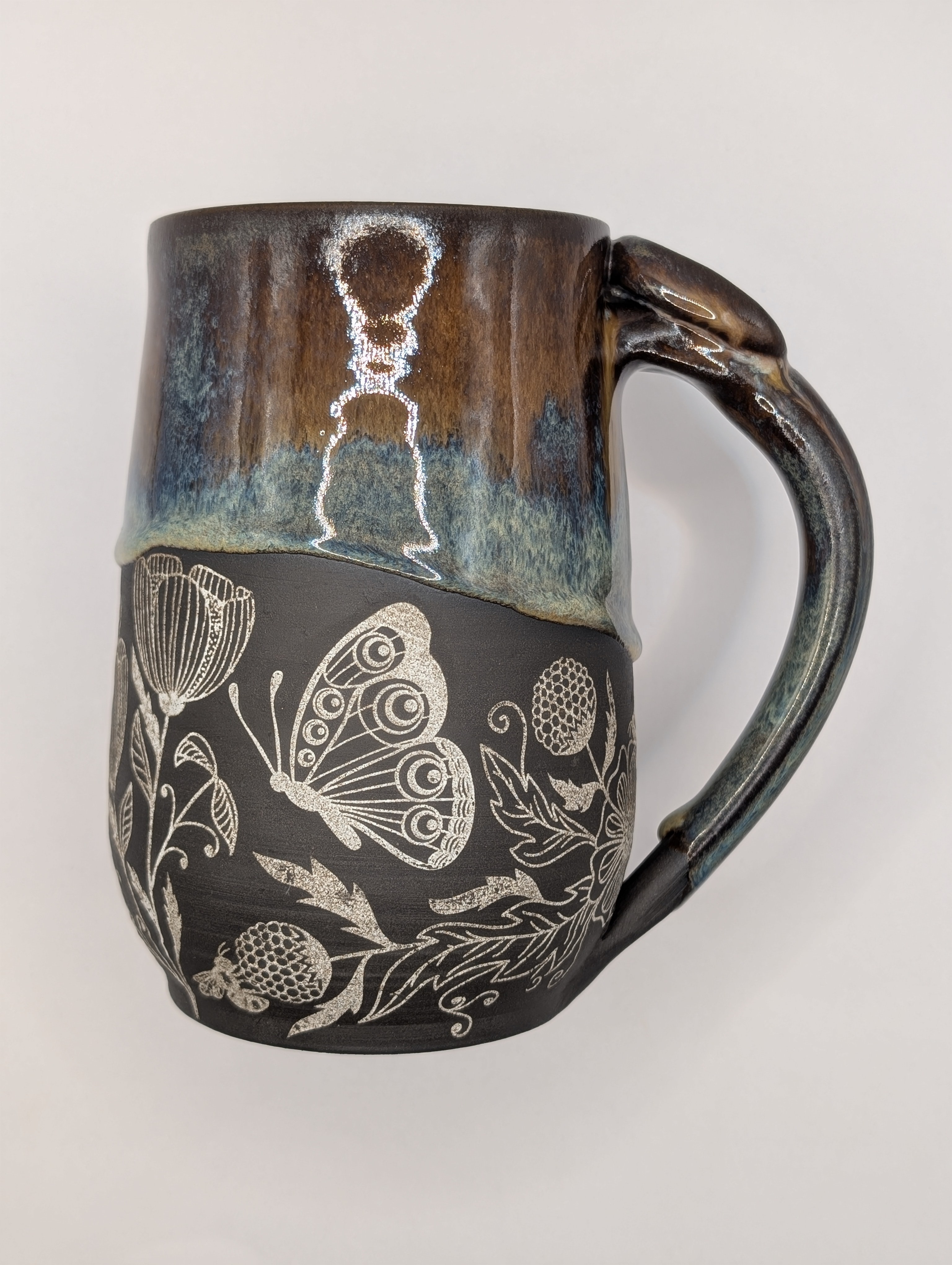 Pollinator mug • 20oz • brown denim 