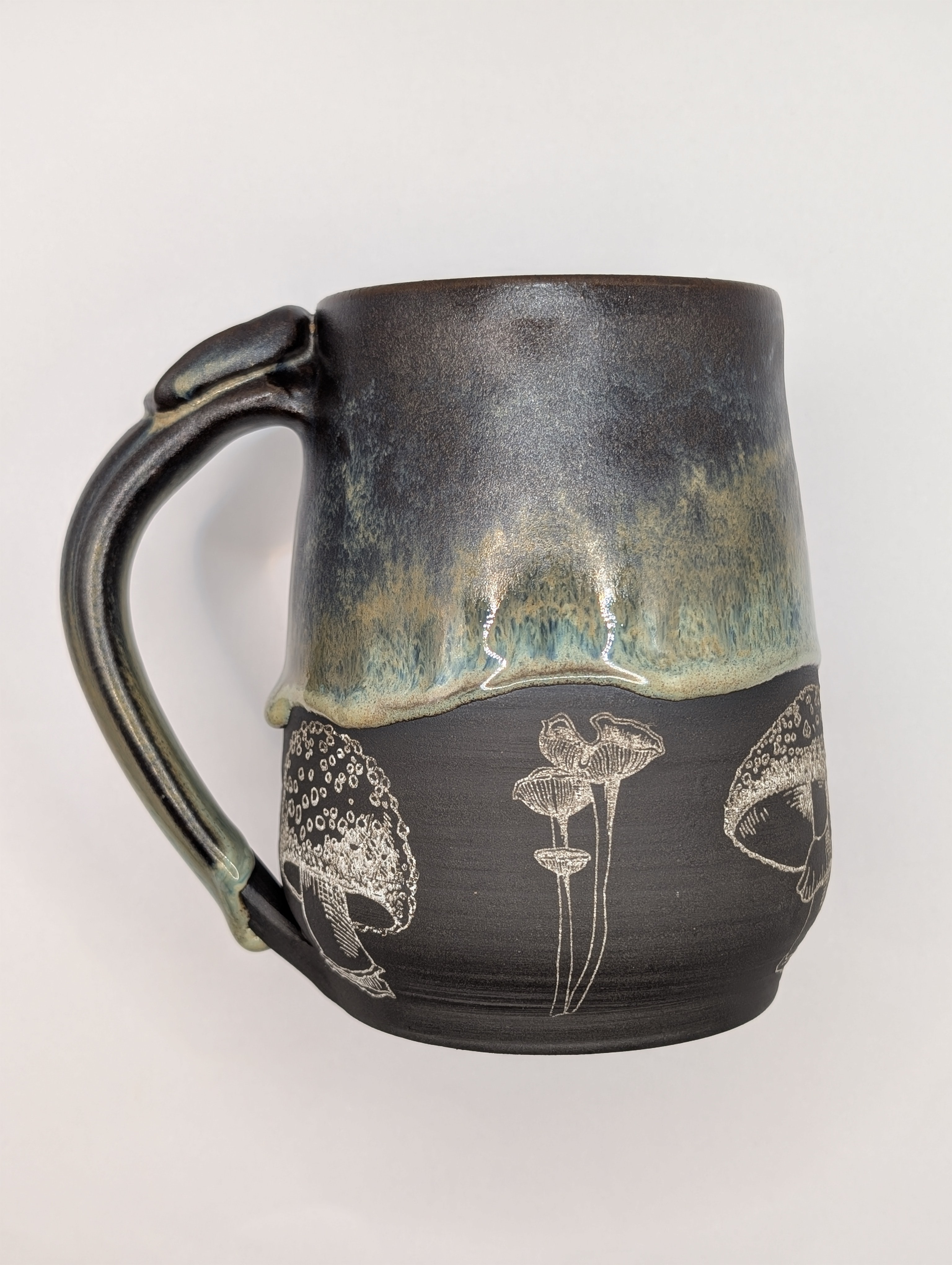 Mushroom mug • 20oz • bronze green