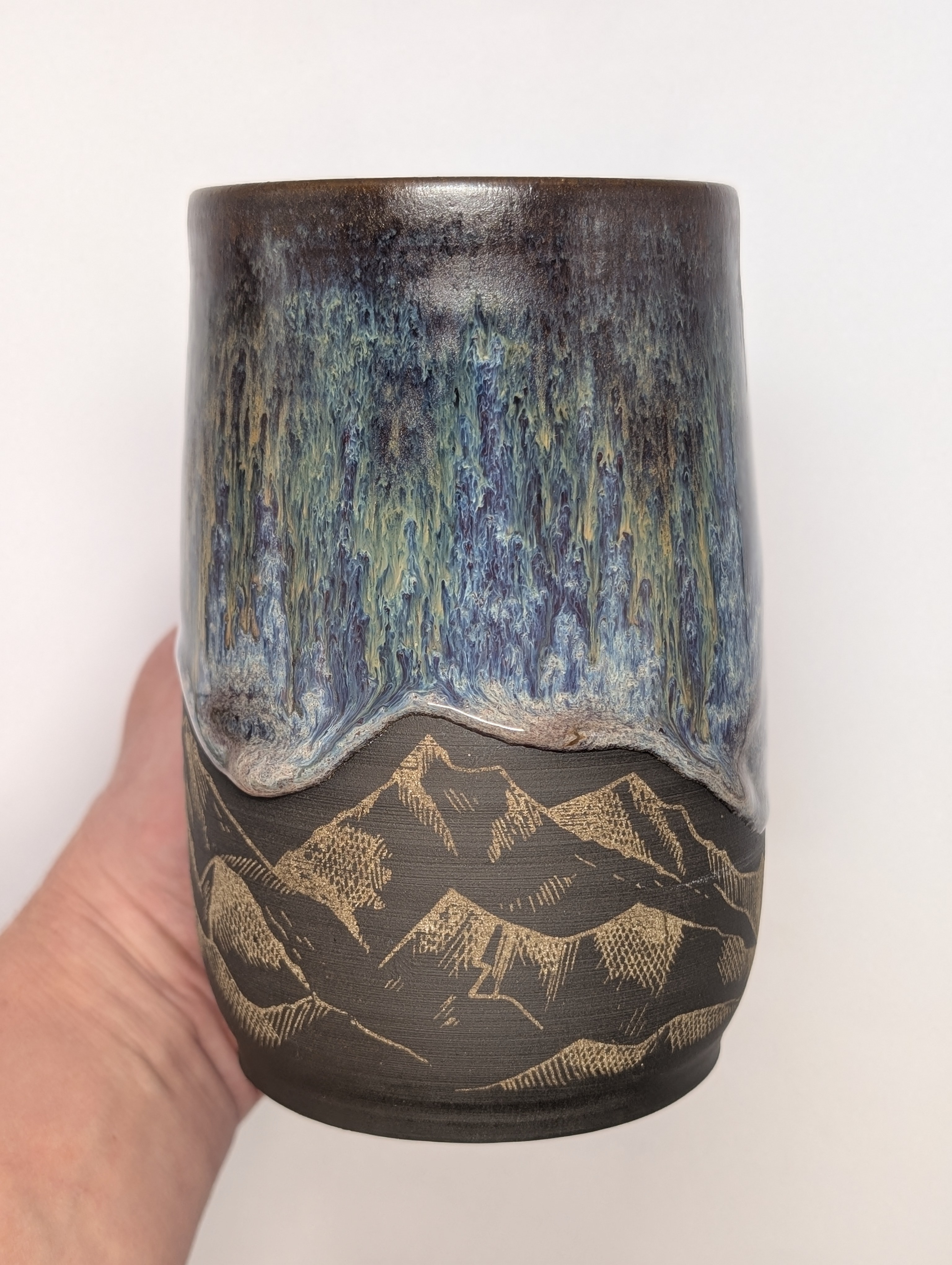Mountain mug • 20oz • copper plum