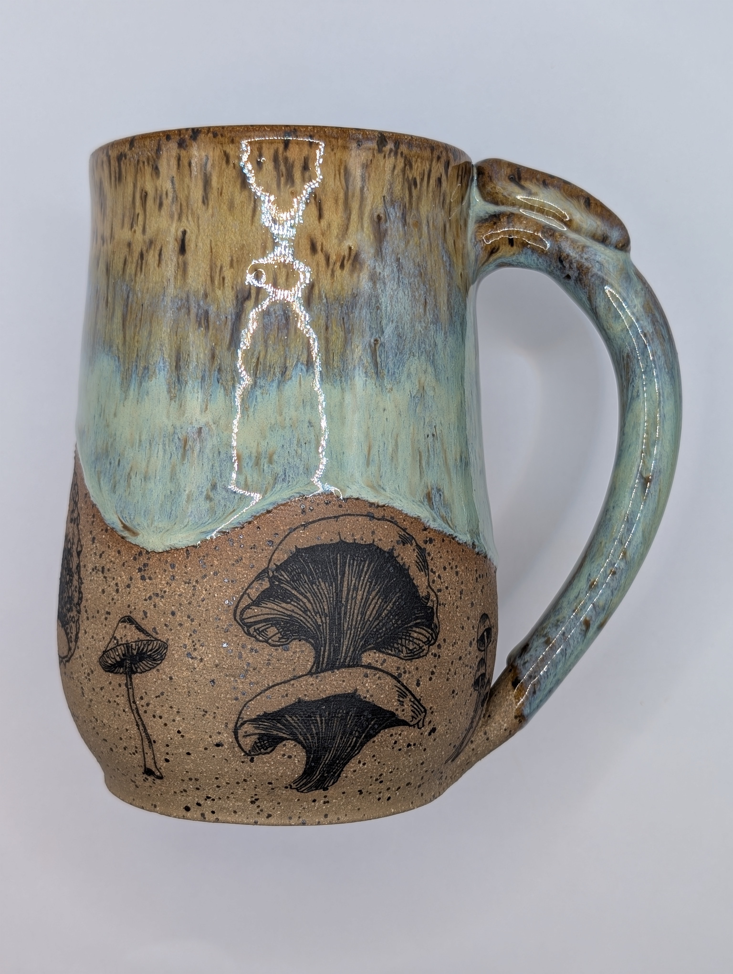 Mushroom mug • 24oz • soft green khaki