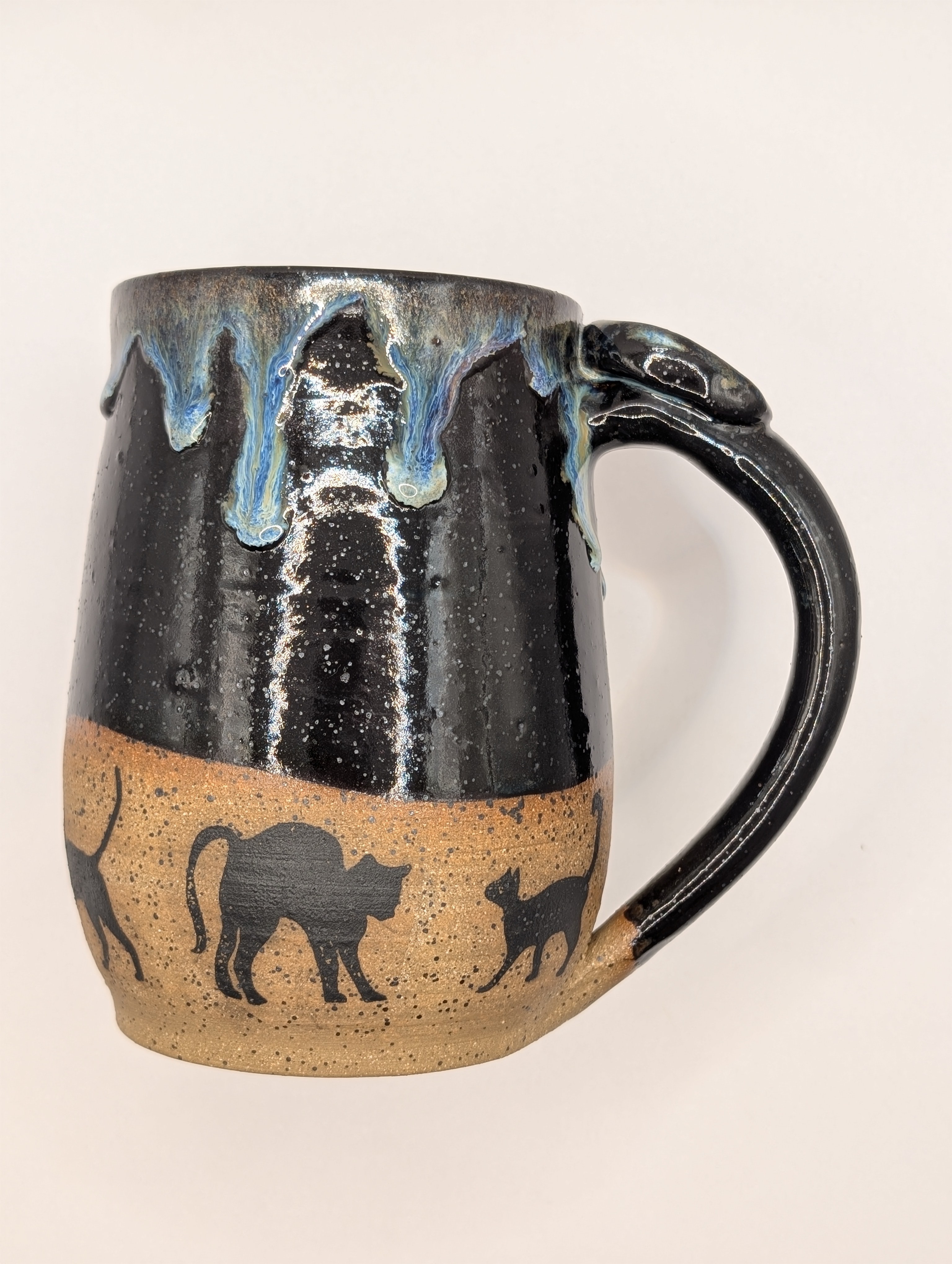 Cat mug • 20oz • black skies 
