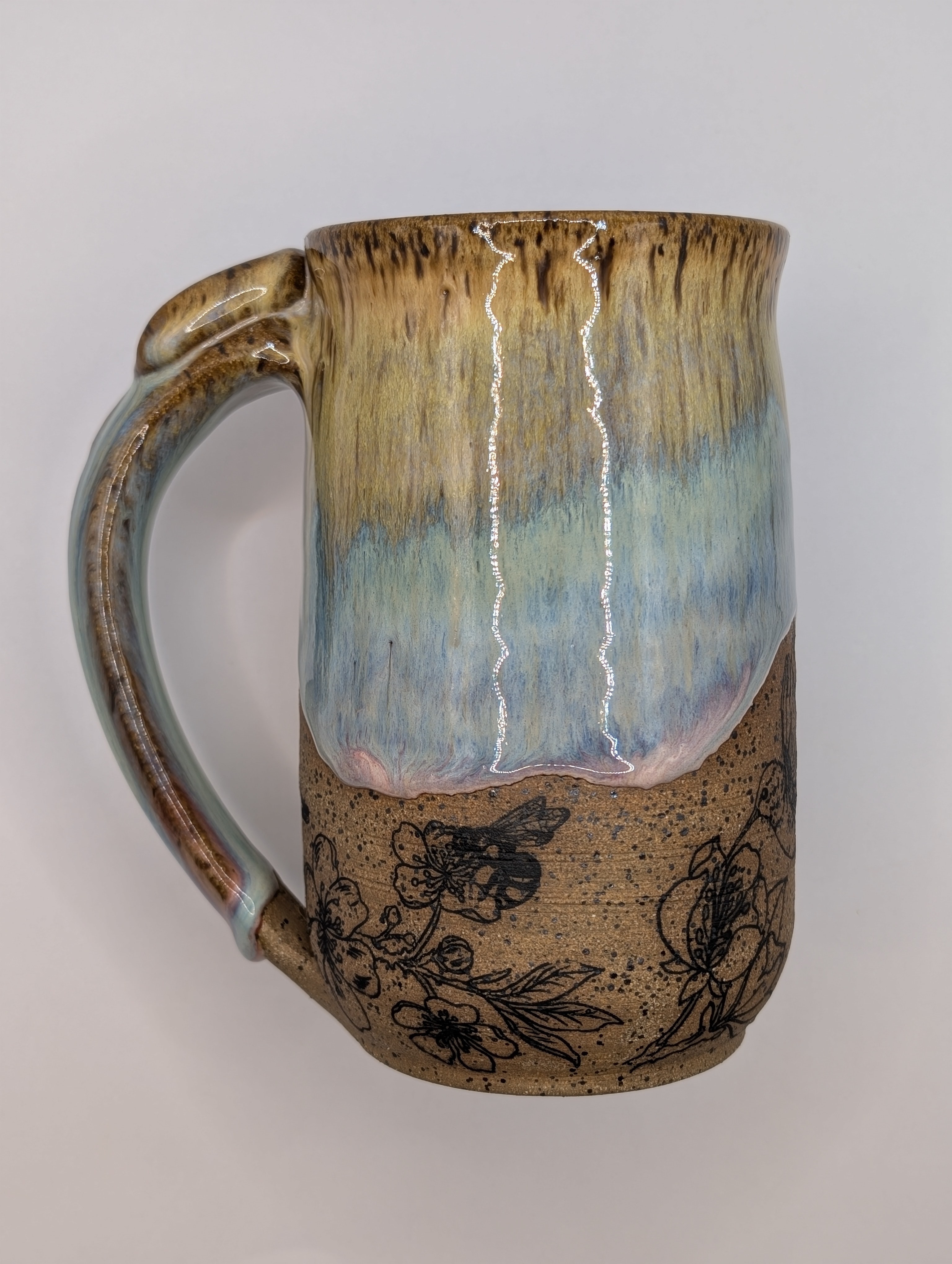 Hummingbird mug • 20oz • pastel rainbow 