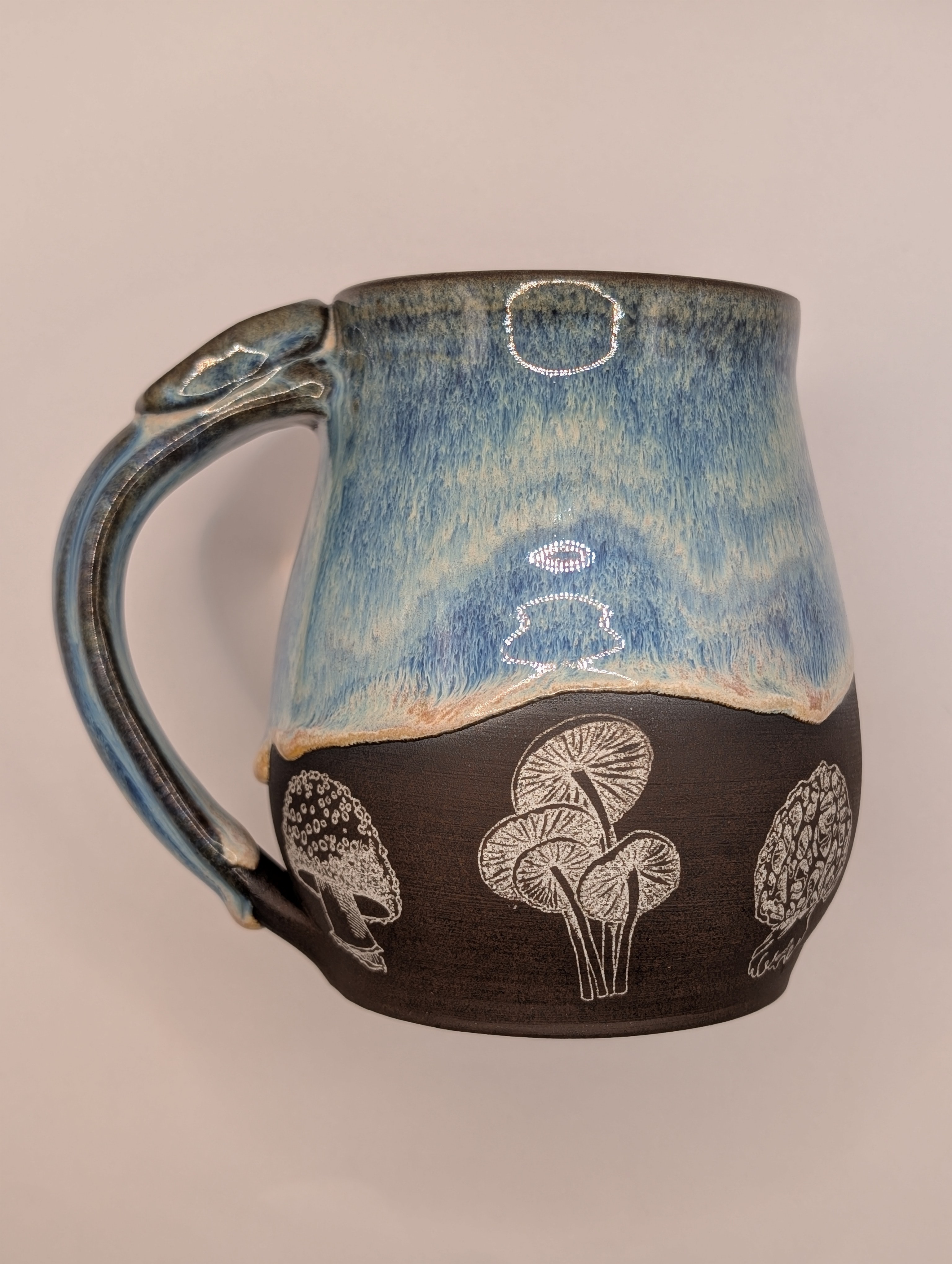 Mushroom mug • 20oz • pearlescent blues