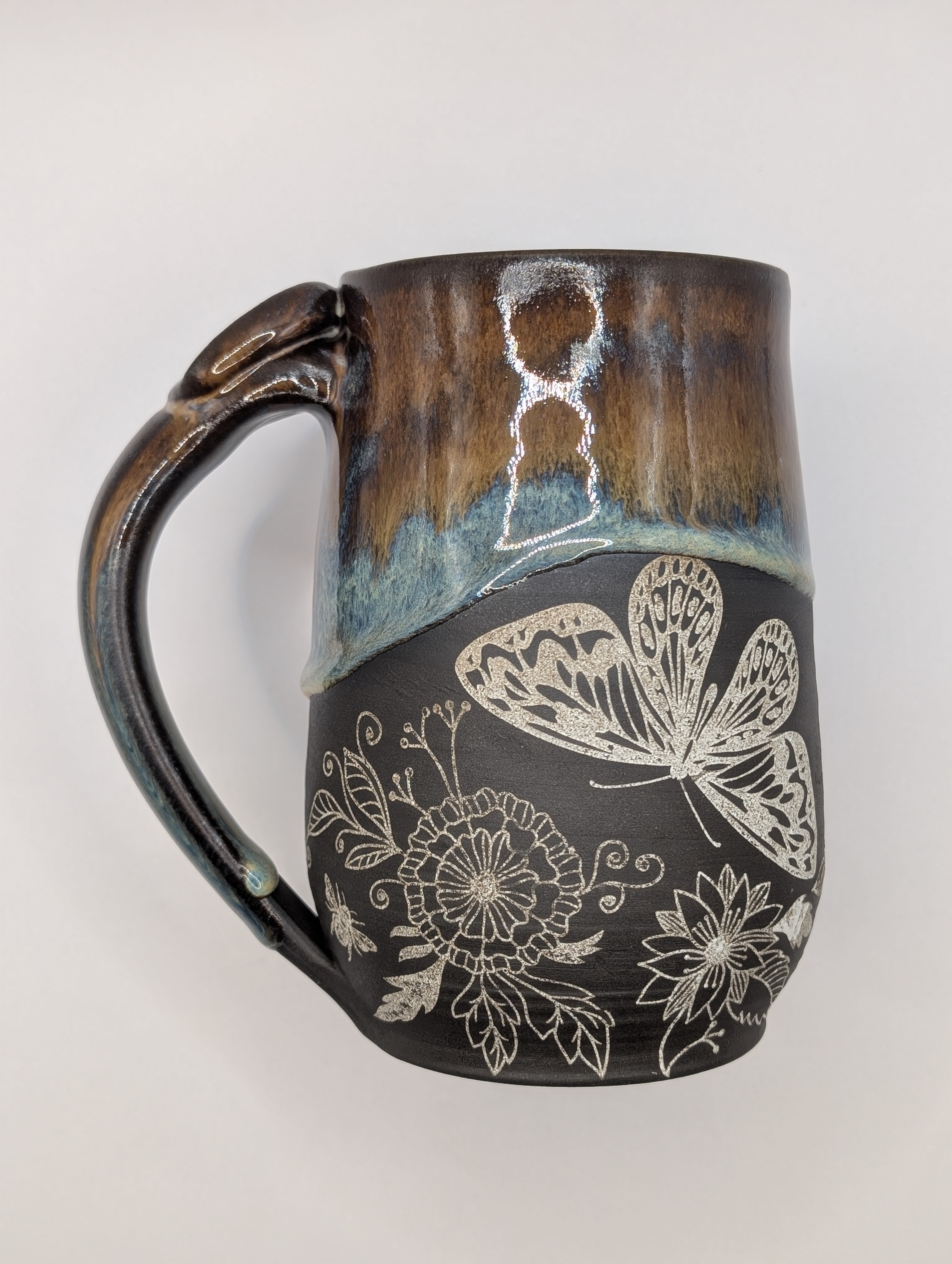Pollinator mug • 20oz • brown denim 