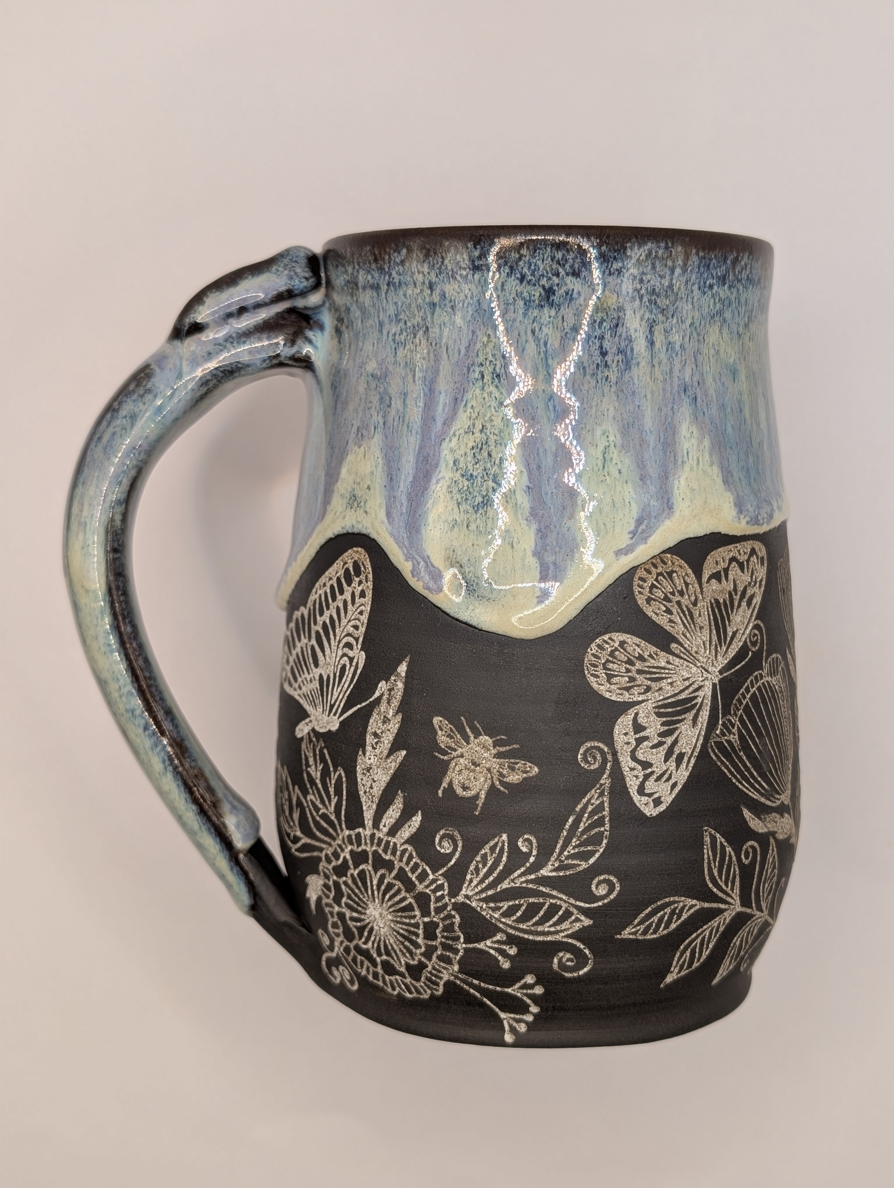 Pollinator mug • 22oz • lavender mist