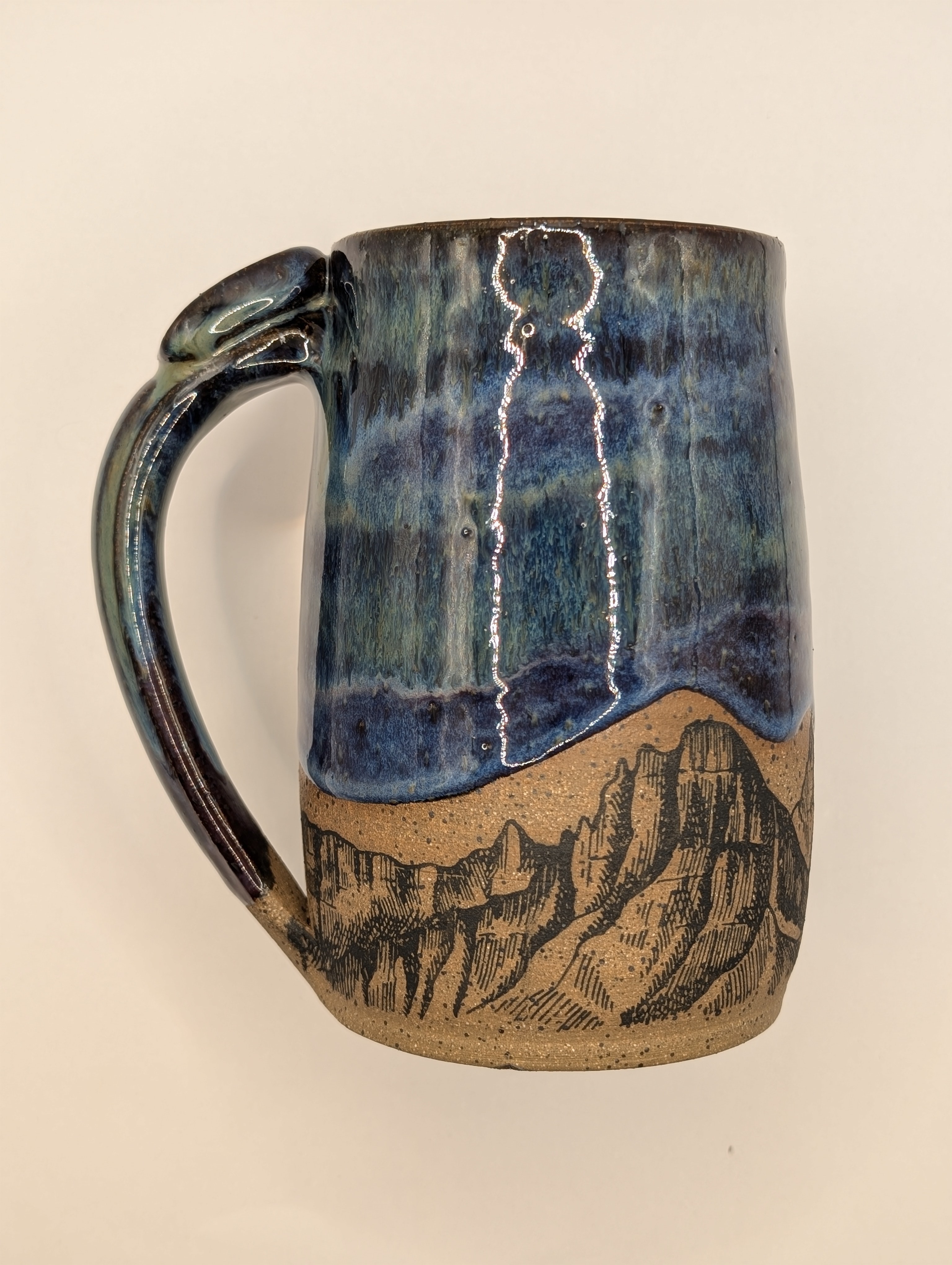 Mountain mug • 20oz • aurora borealis